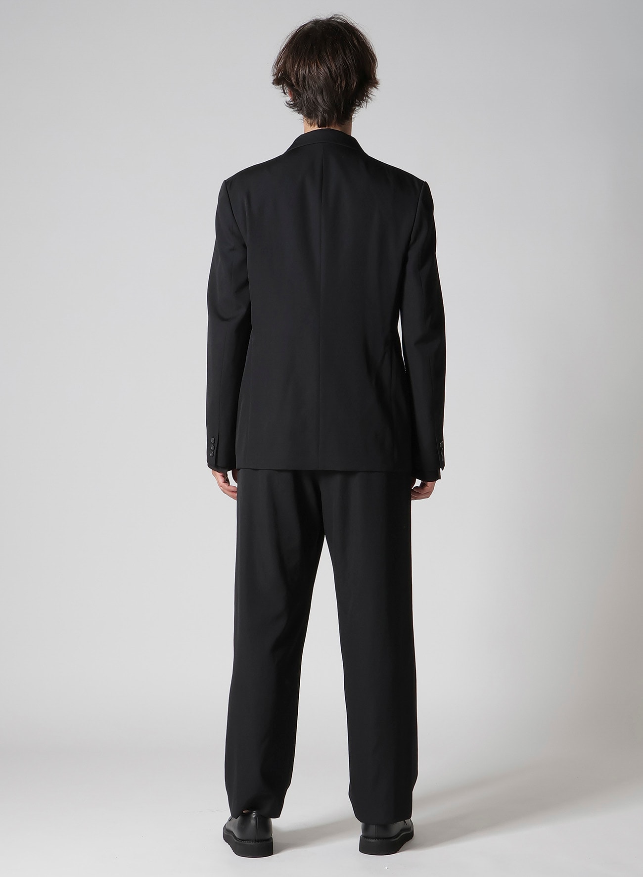 WOOL GABARDINE PEACKED LAPEL 2-BUTTON JACKET