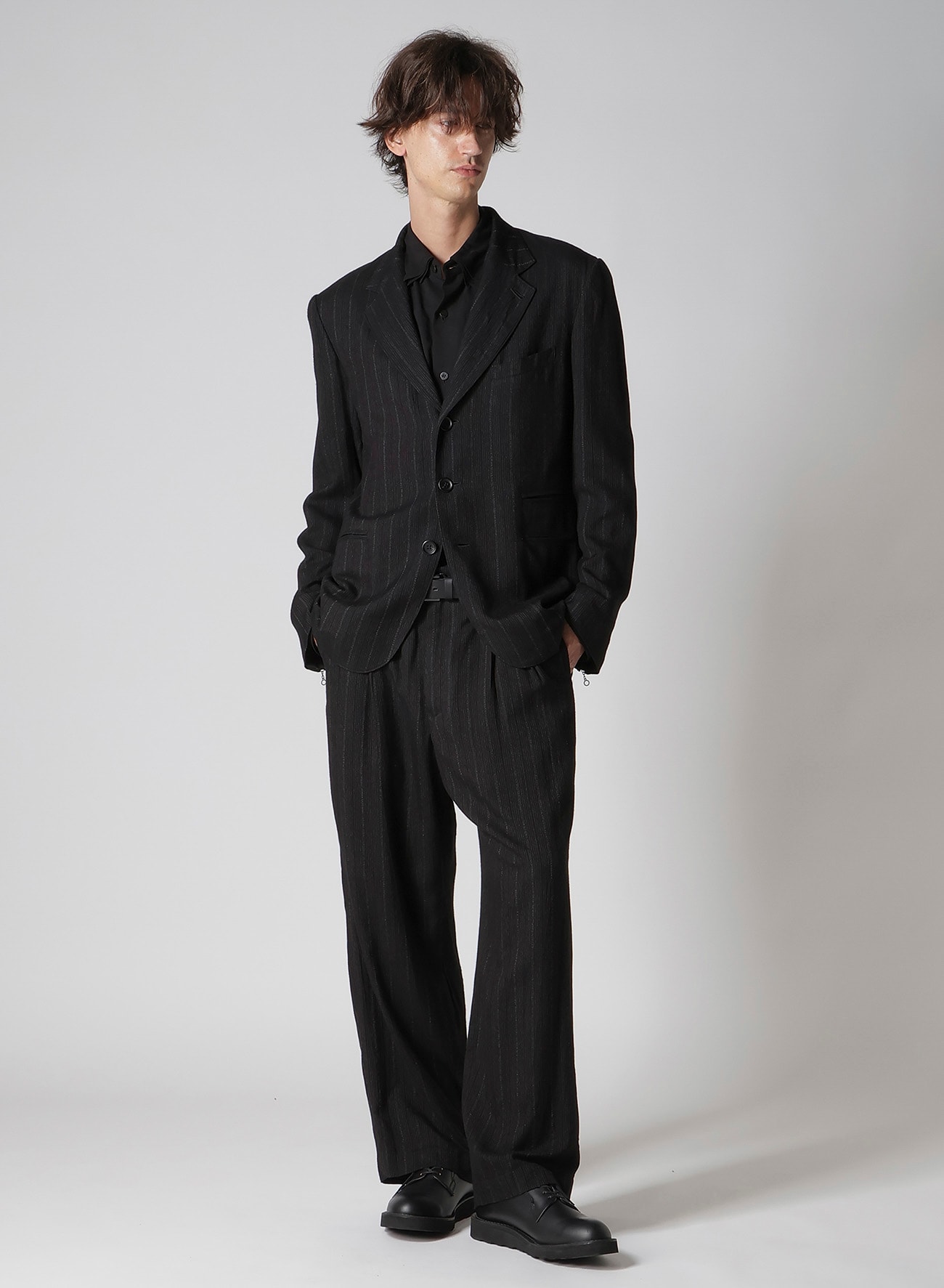 ZIP OPENED CUFF 3-BUTTON JACKET