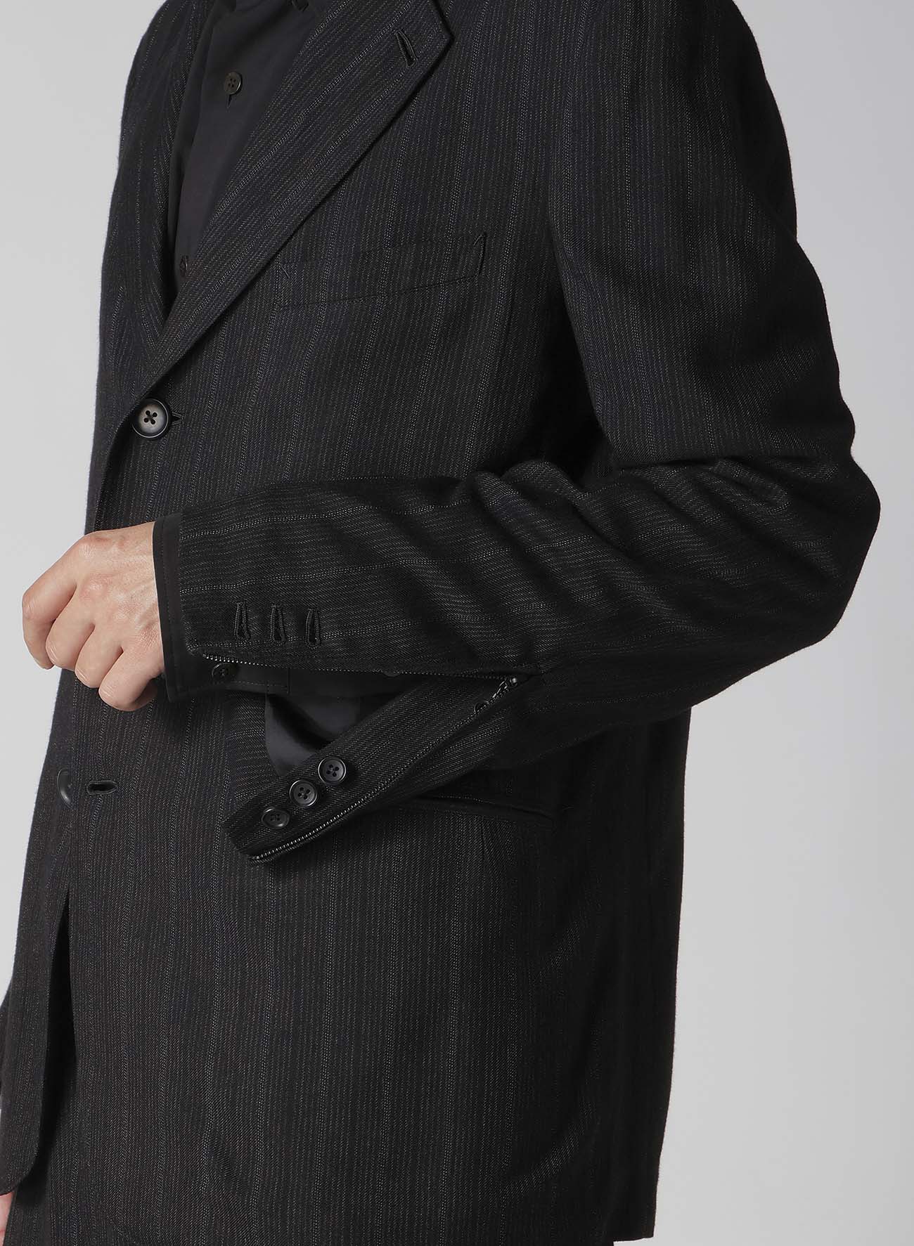 ZIP OPENED CUFF 3-BUTTON JACKET