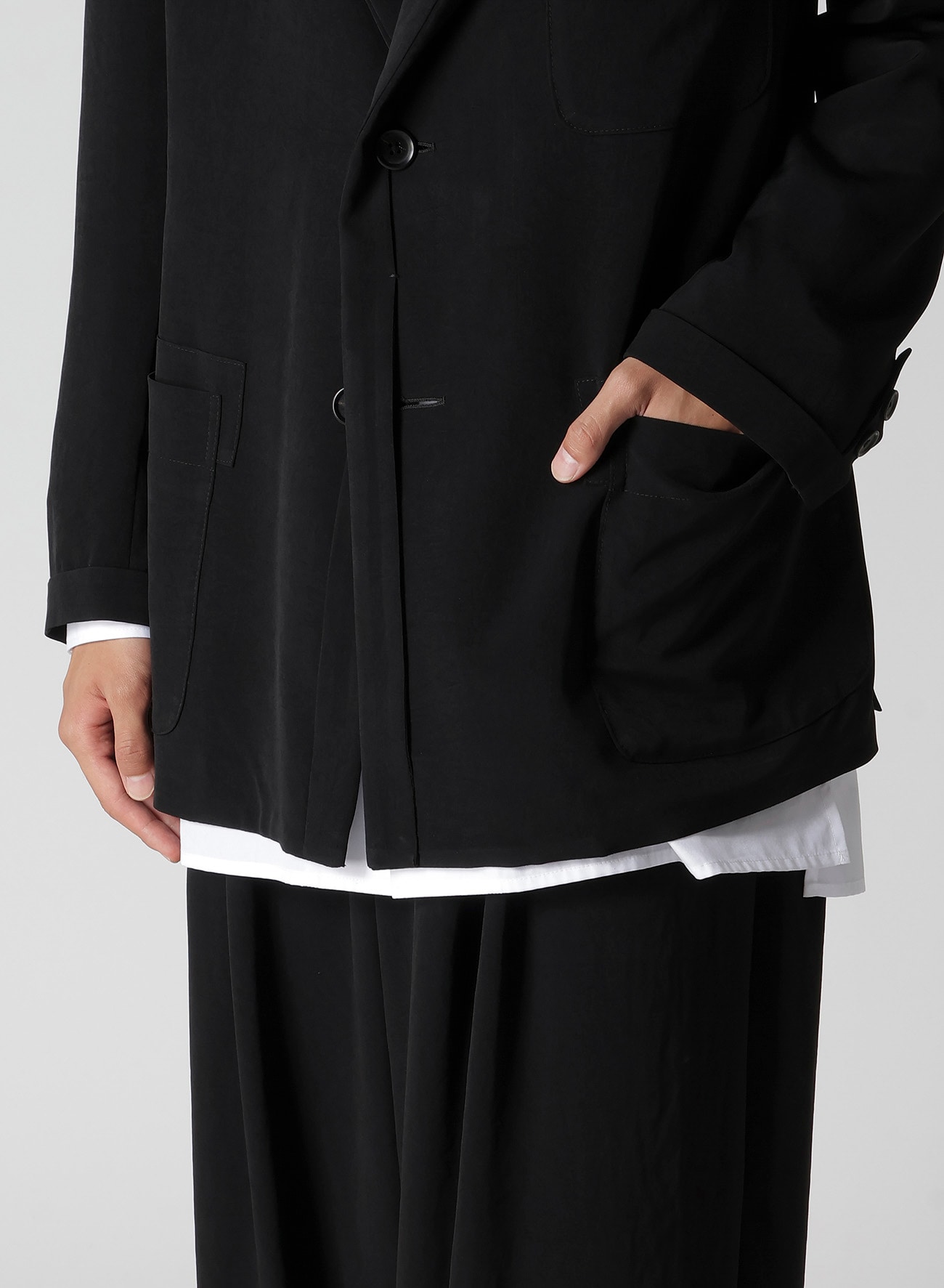 TA TUXEDO FRONT EDGE TAPE JACKET