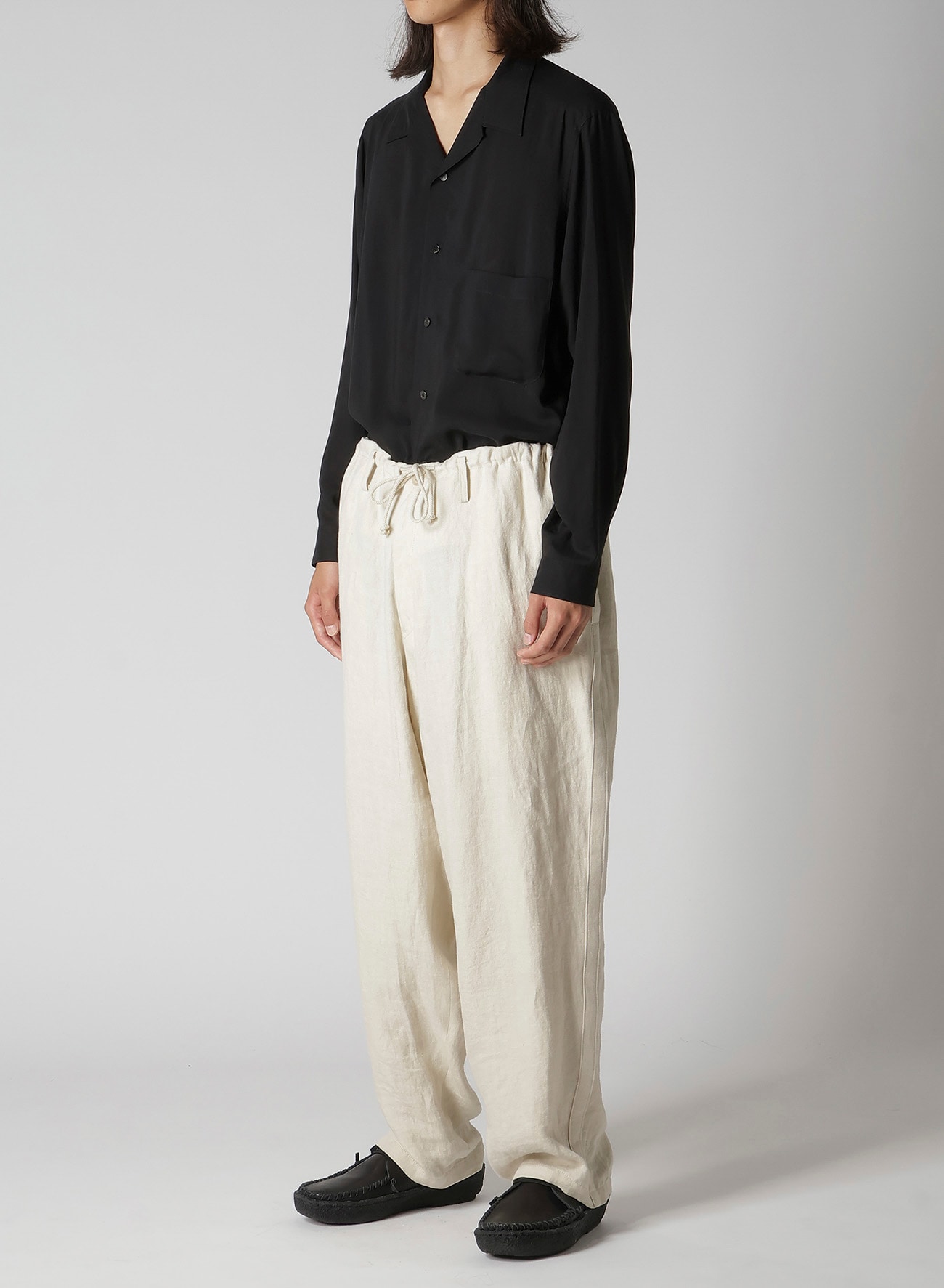 UN-DYED LINEN TWILL SIDE TAPE PANTS