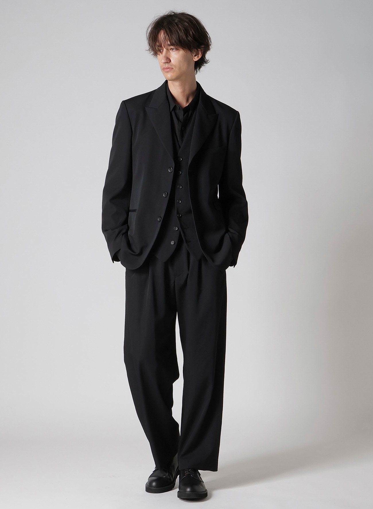 WOOL GABARDINE ZIP POCKET VEST