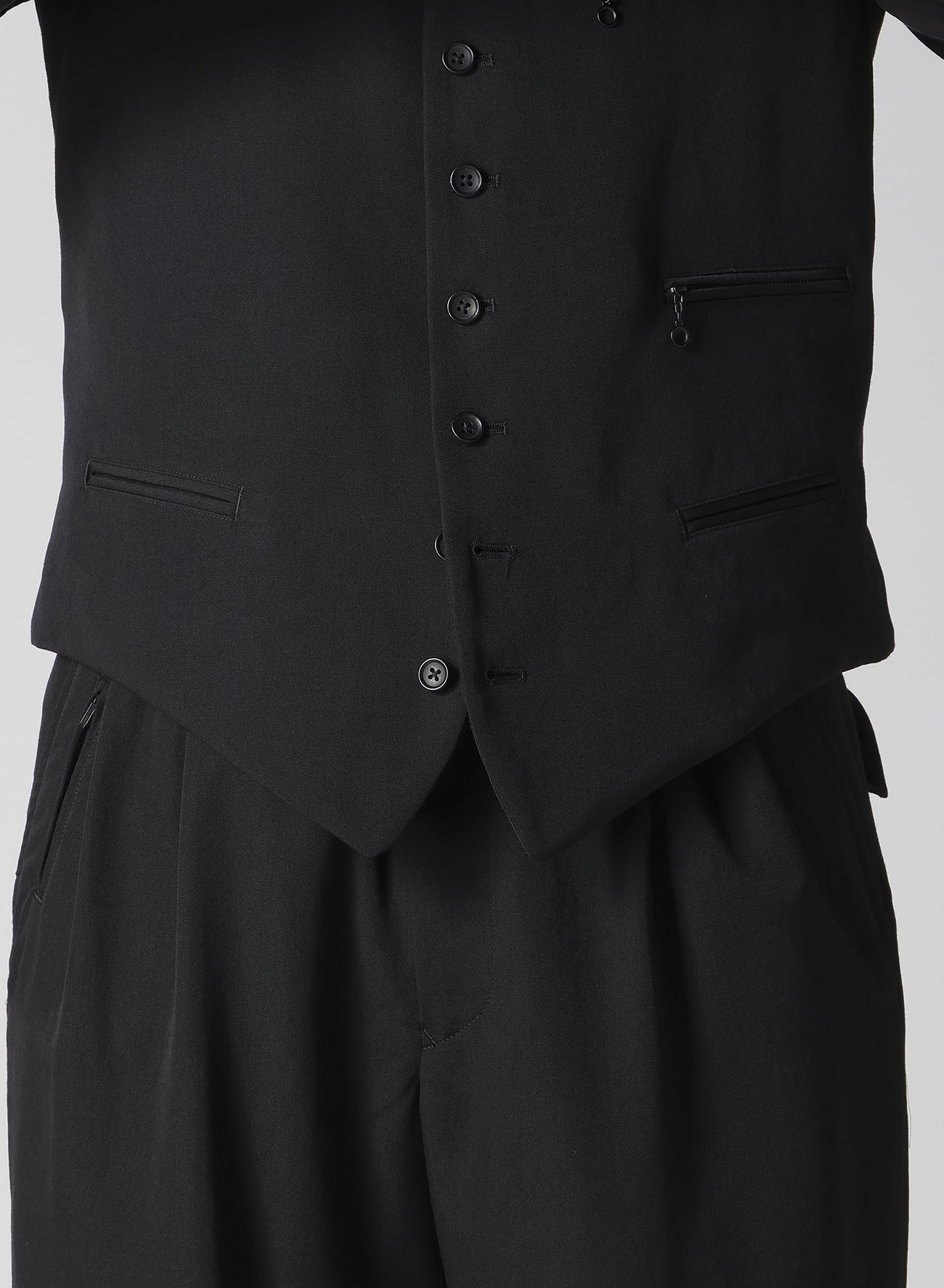 WOOL GABARDINE ZIP POCKET VEST