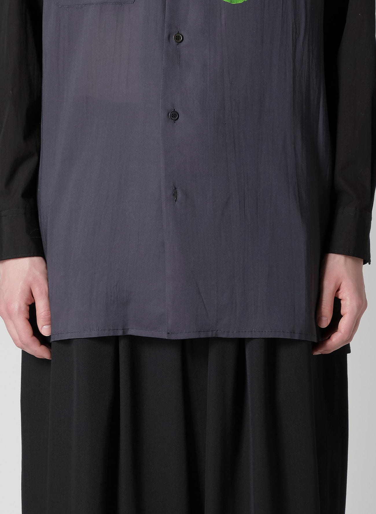 DOUBLE-COLLAR SHIRT IN BROAD AND CELLULOSE GRAY LOTUS