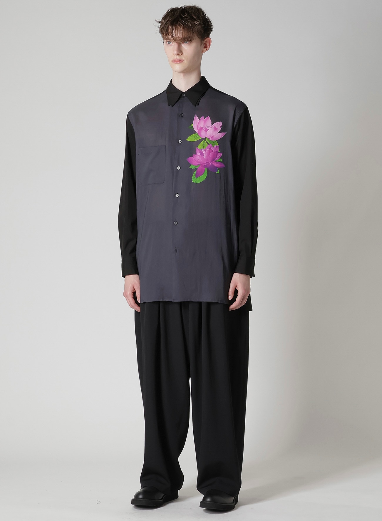 DOUBLE-COLLAR SHIRT IN BROAD AND CELLULOSE GRAY LOTUS