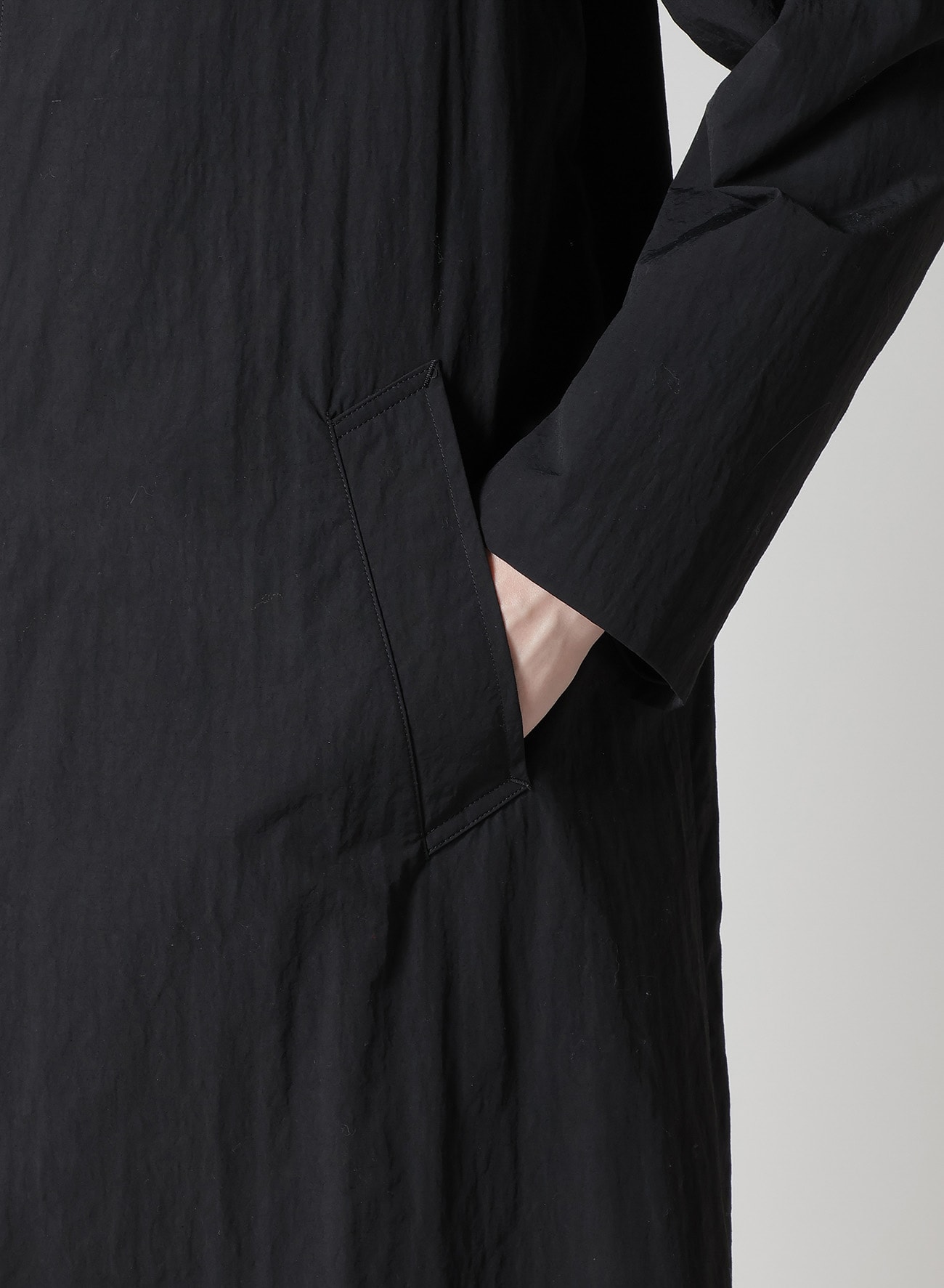 NYLON WEATHER COAT WITH FLY FRONT COLLAR