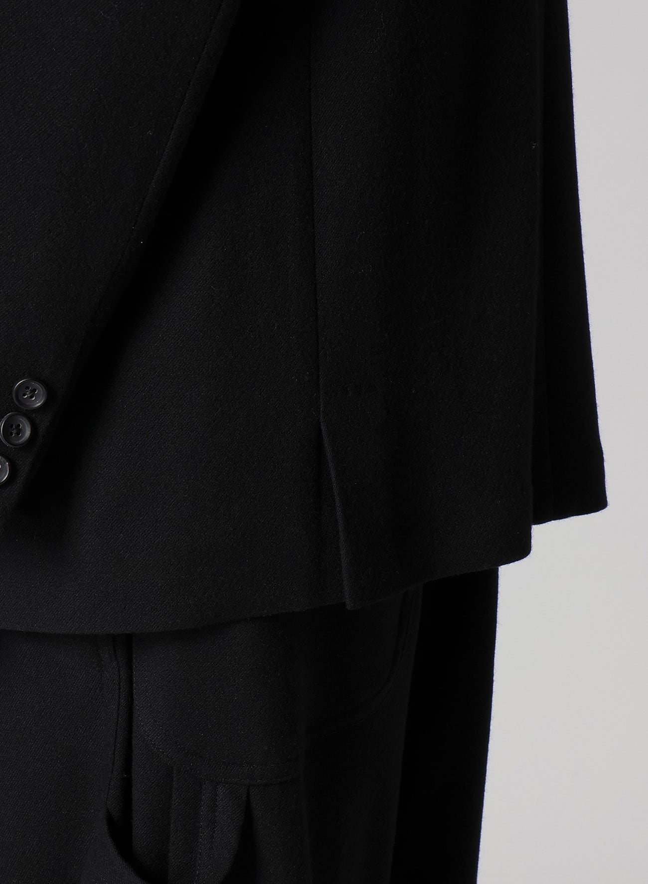 FLANNEL & NYLON RIPSTOP JACKET WITH LAPEL TAB AND UTILITY POCKETS
