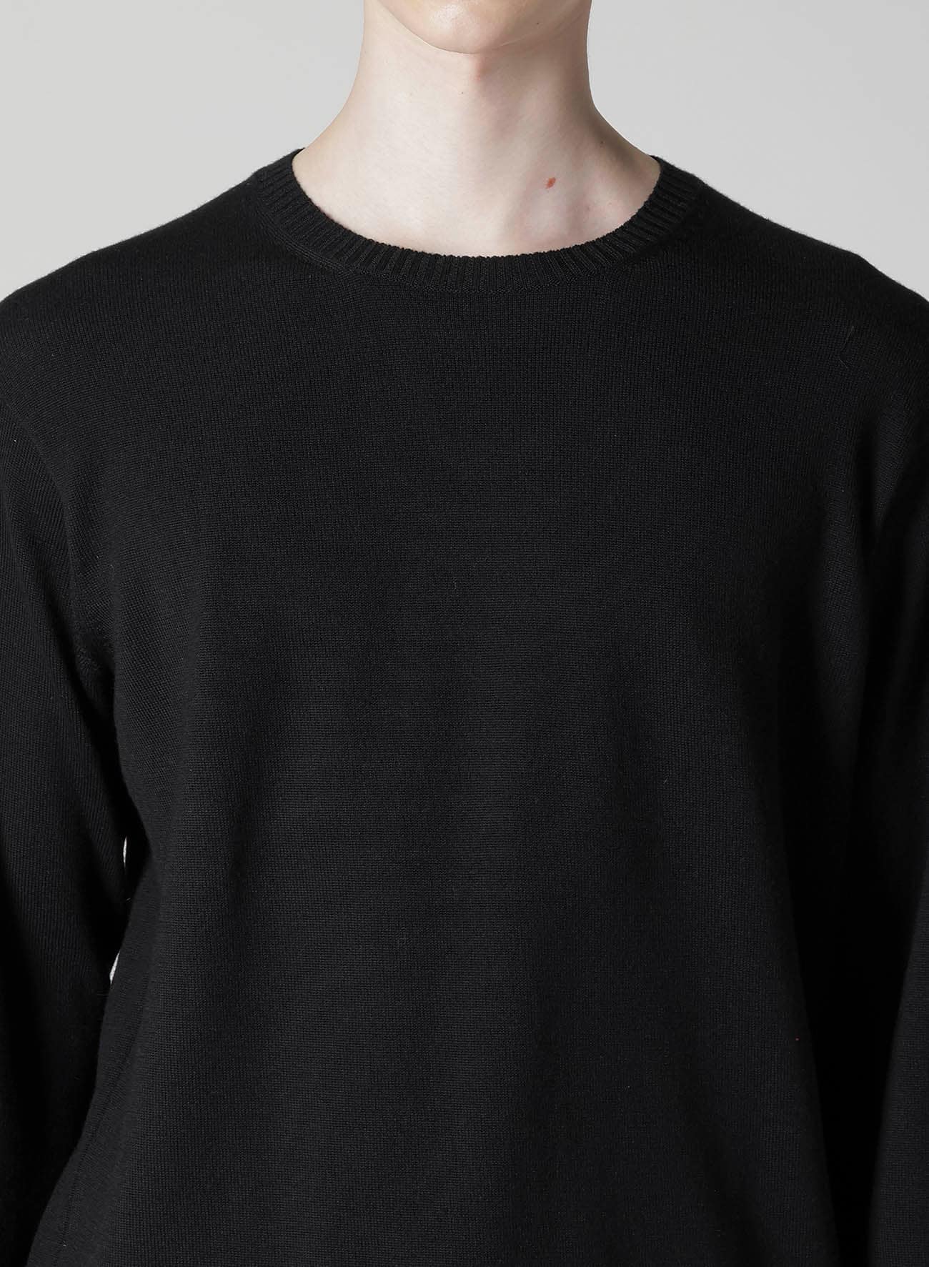 12G1P PLAIN STITCH ROUND NECK PULLOVER