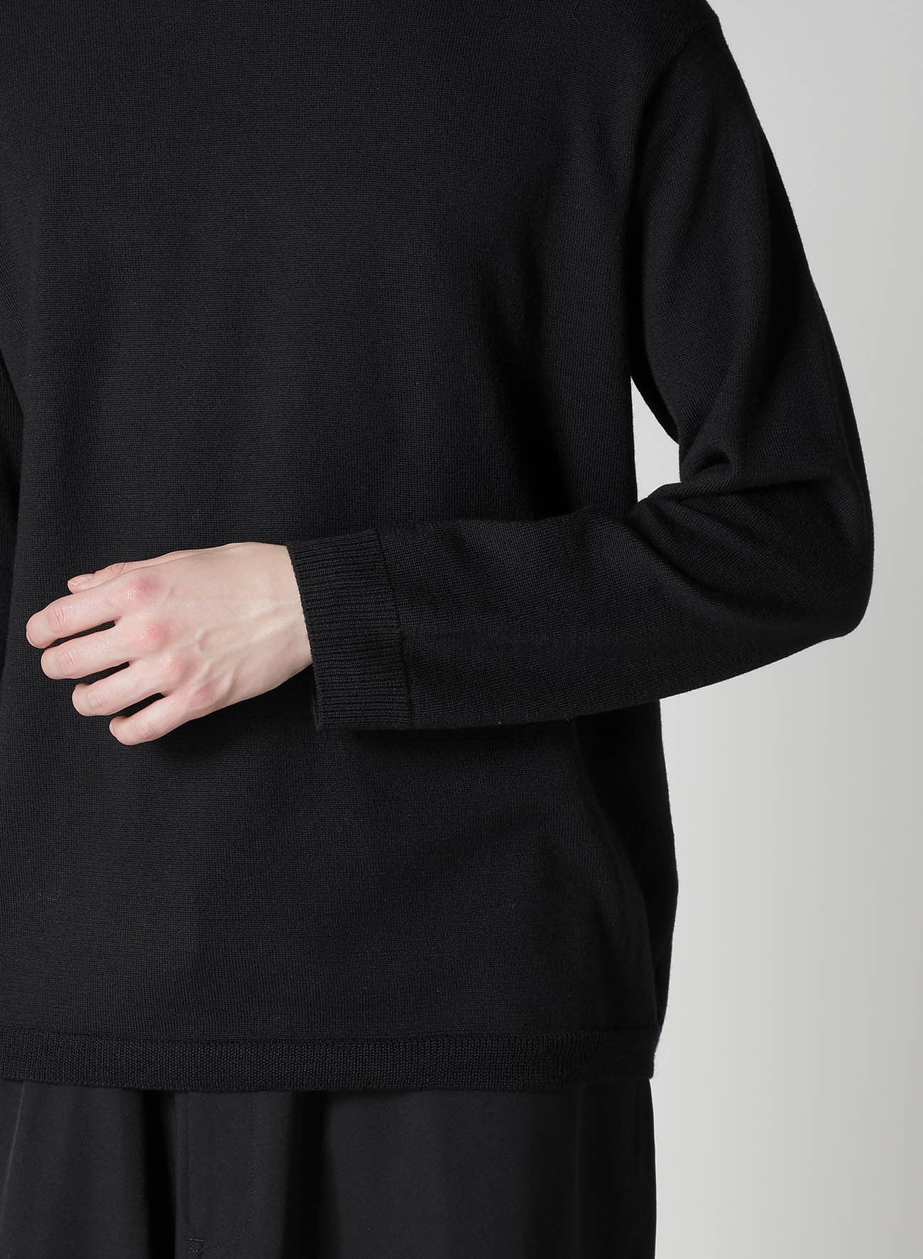 12G1P PLAIN STITCH ROUND NECK PULLOVER