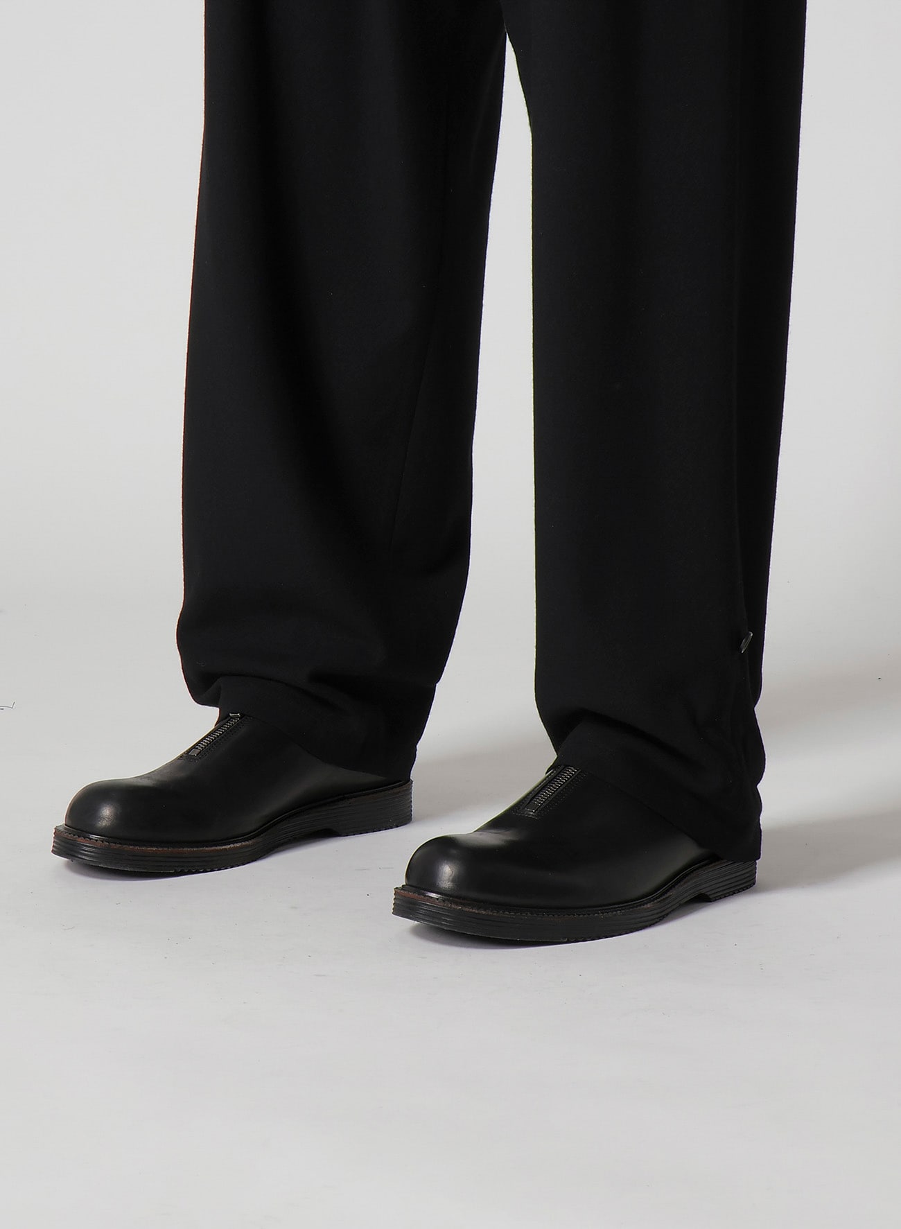 FLANNEL PANTS WITH TAB DETAIL
