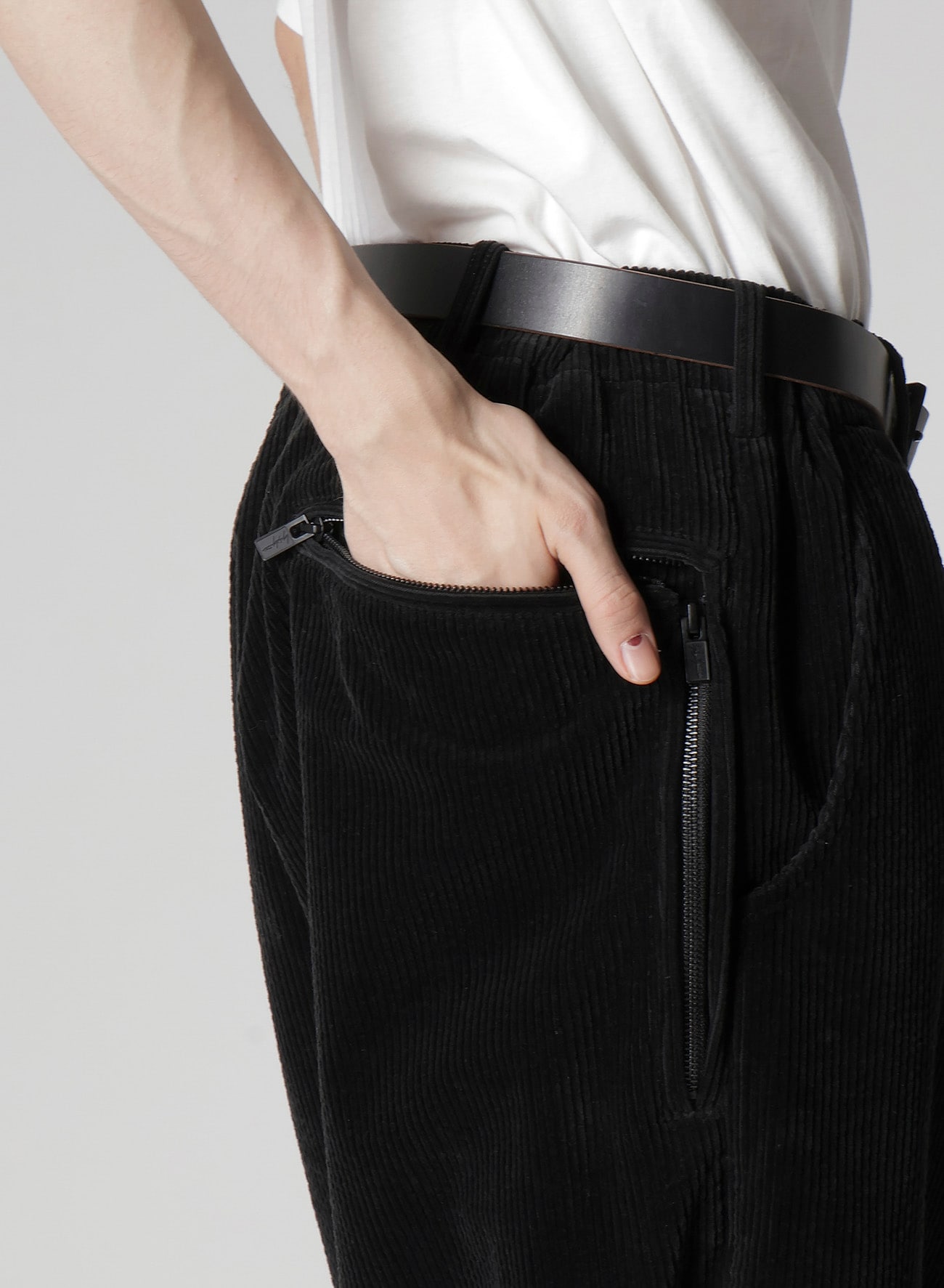 SIDE ZIP PANTS WITH CORDUROY