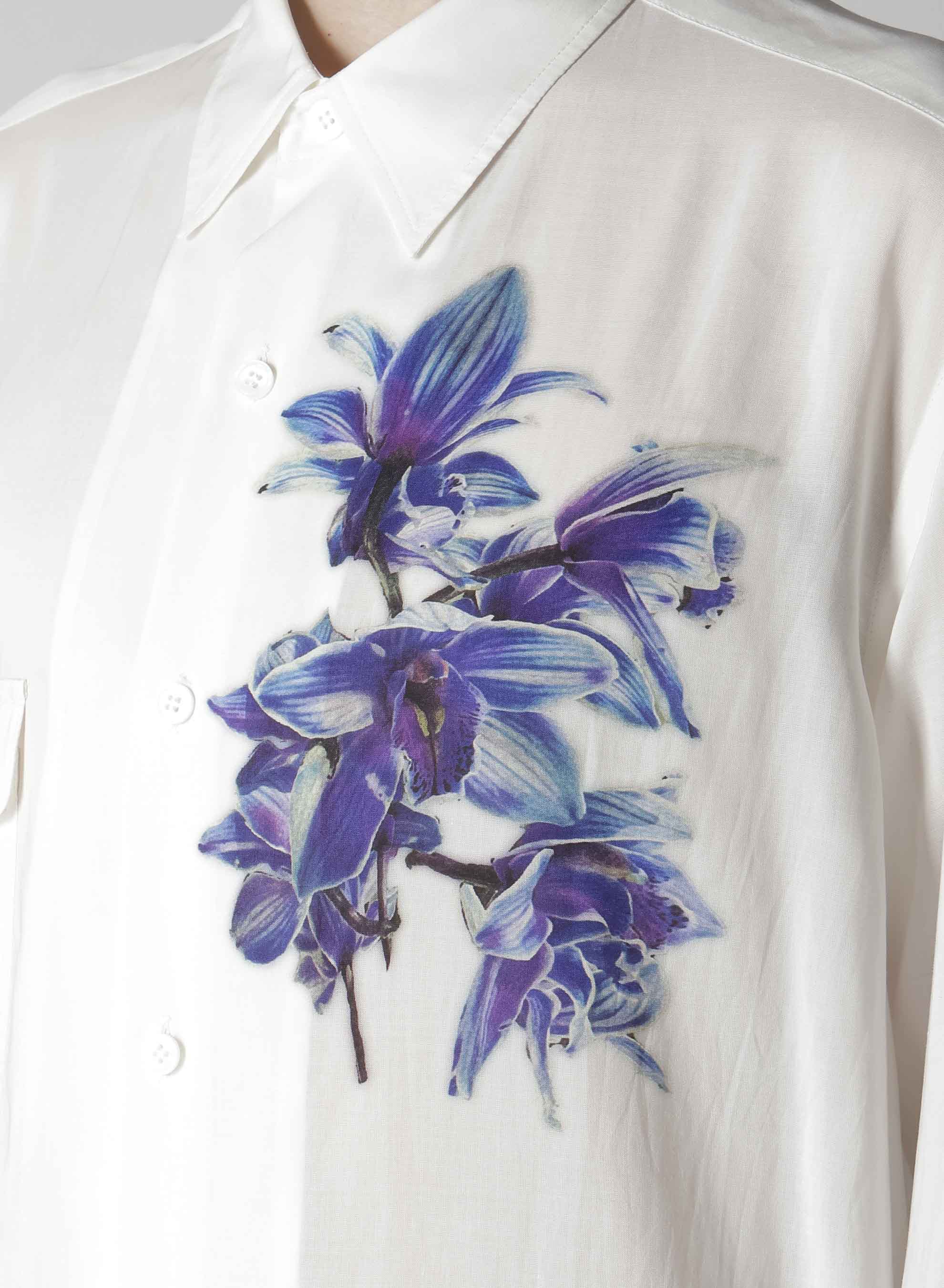 REGULAR COLLAR SHIRT WITH BLUE FLOWER PRINT