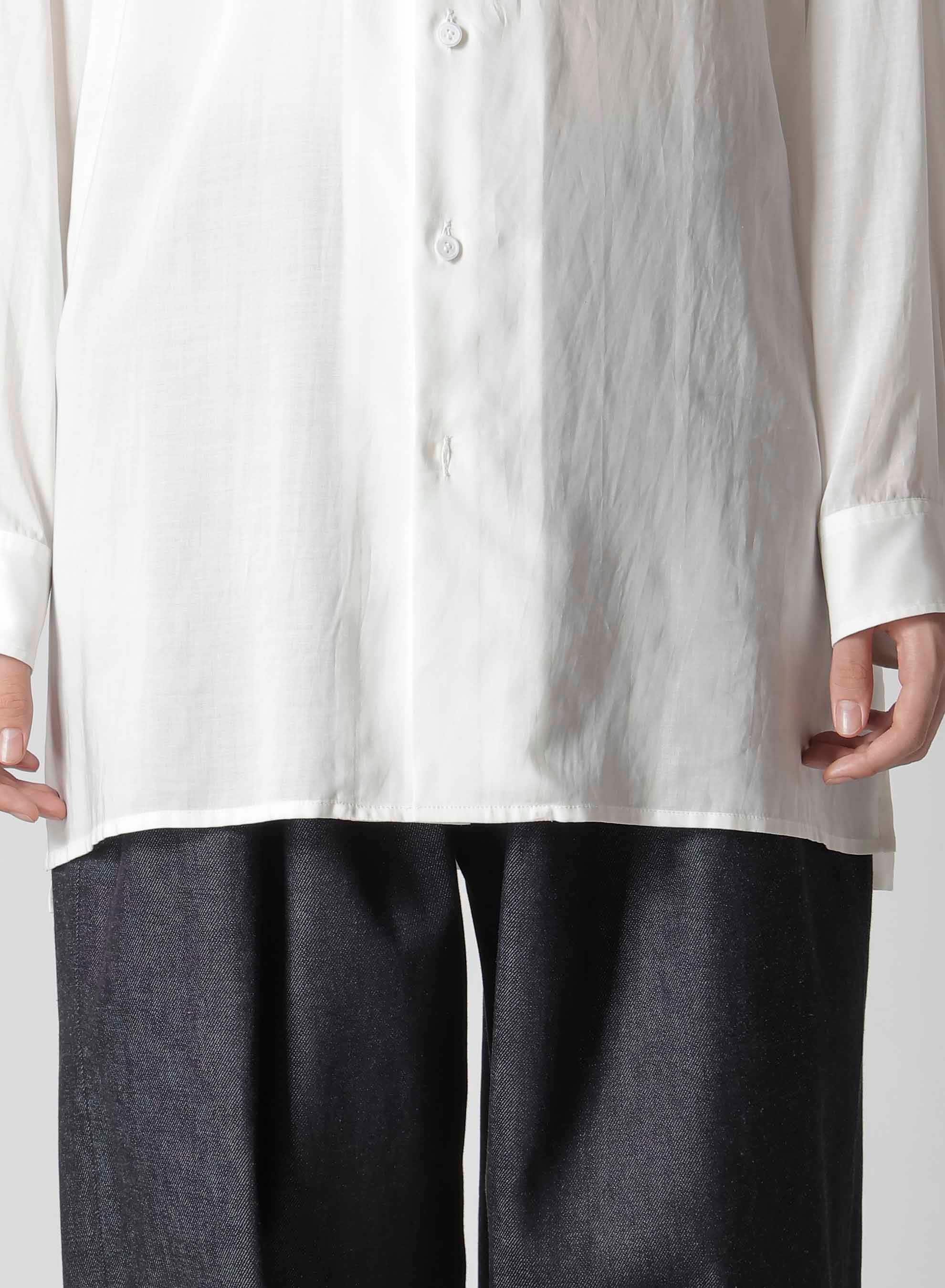REGULAR COLLAR SHIRT WITH BLUE FLOWER PRINT