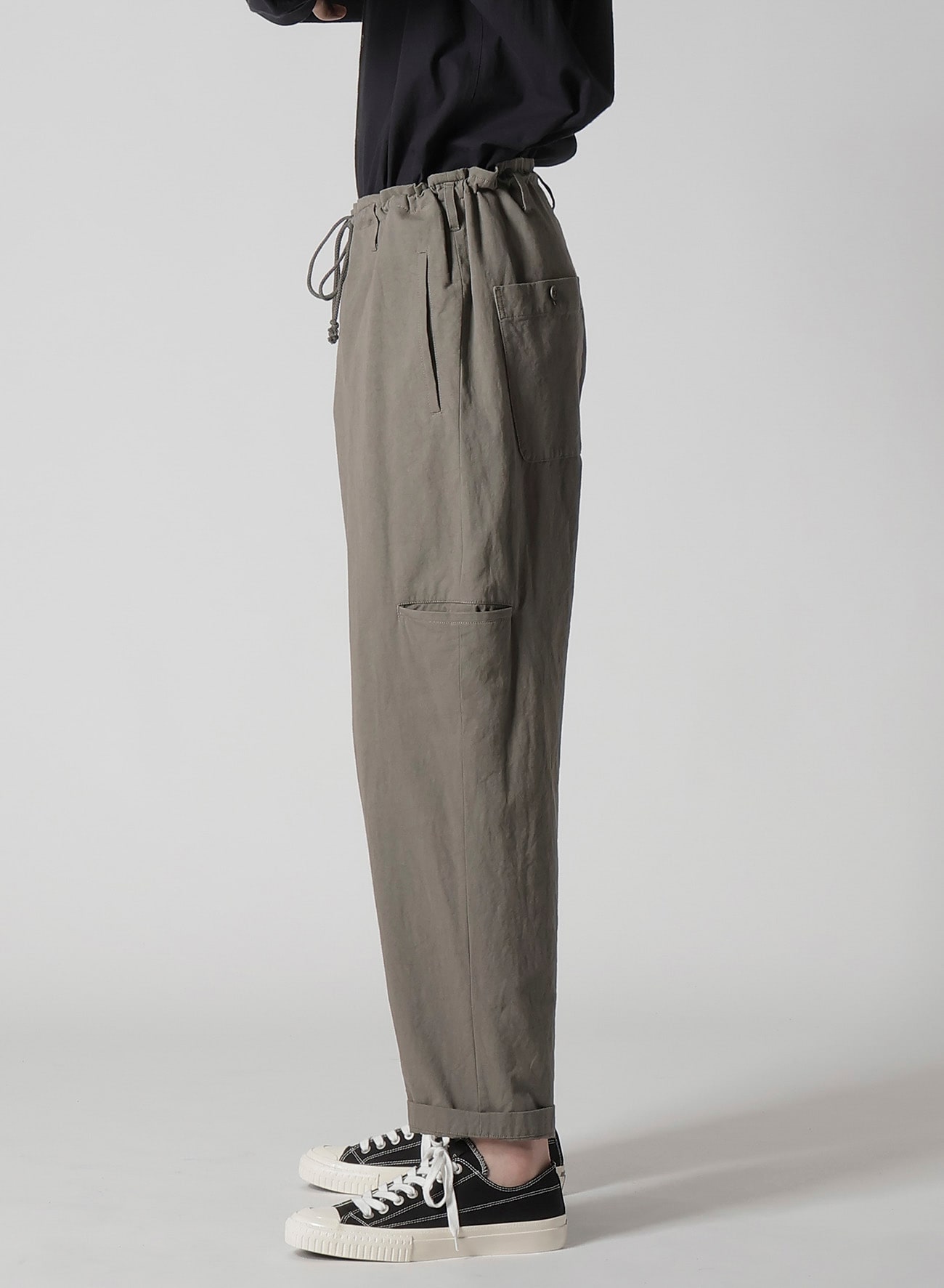 【1/11 10:00 Release】COTTON POPLIN PANTS WITH RIGHT AND LEFT LEG POCKETS