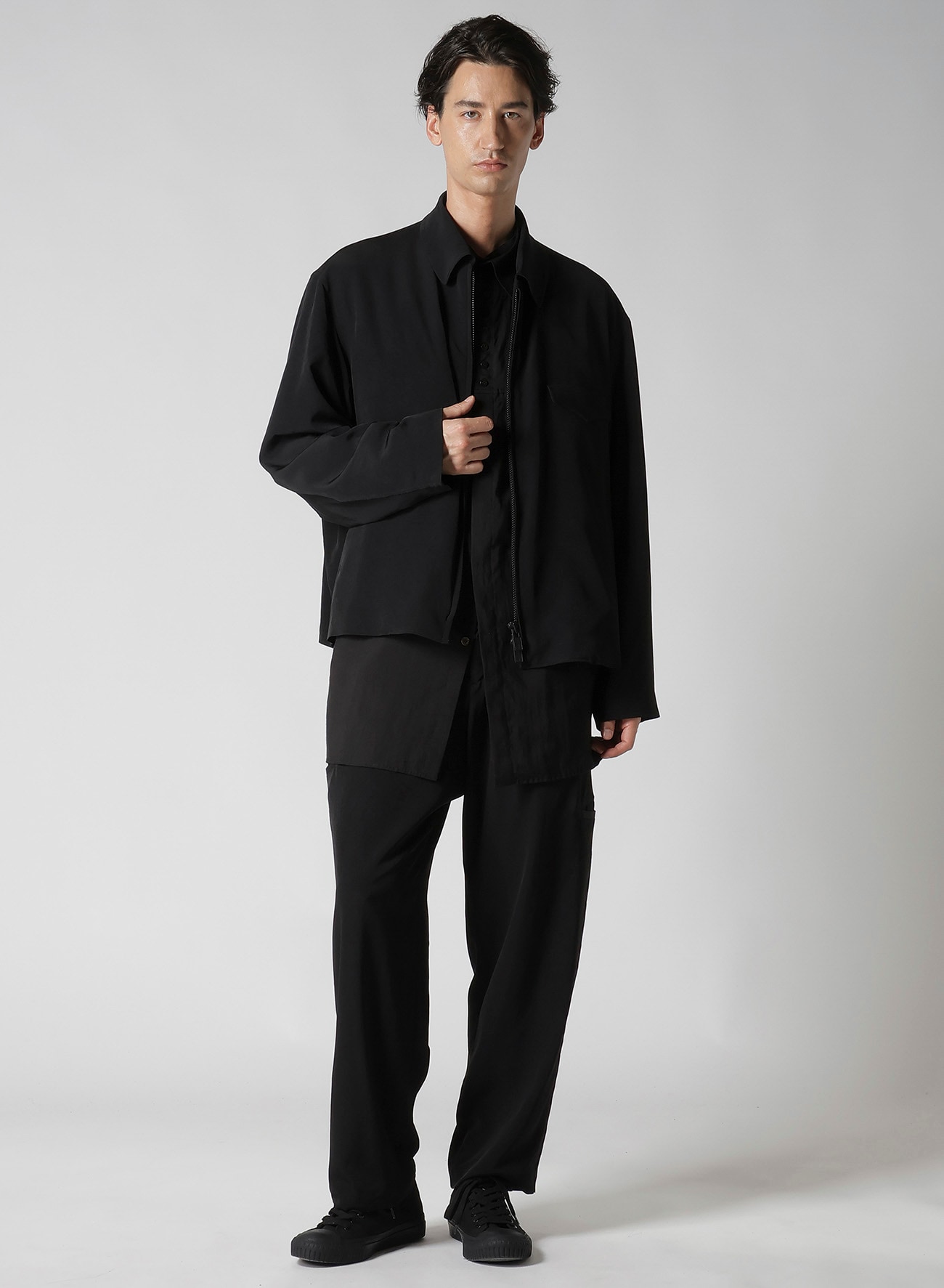 【1/11 10:00 Release】TA TUXEDO PANTS WITH RIGHT AND LEFT LEG POCKETS