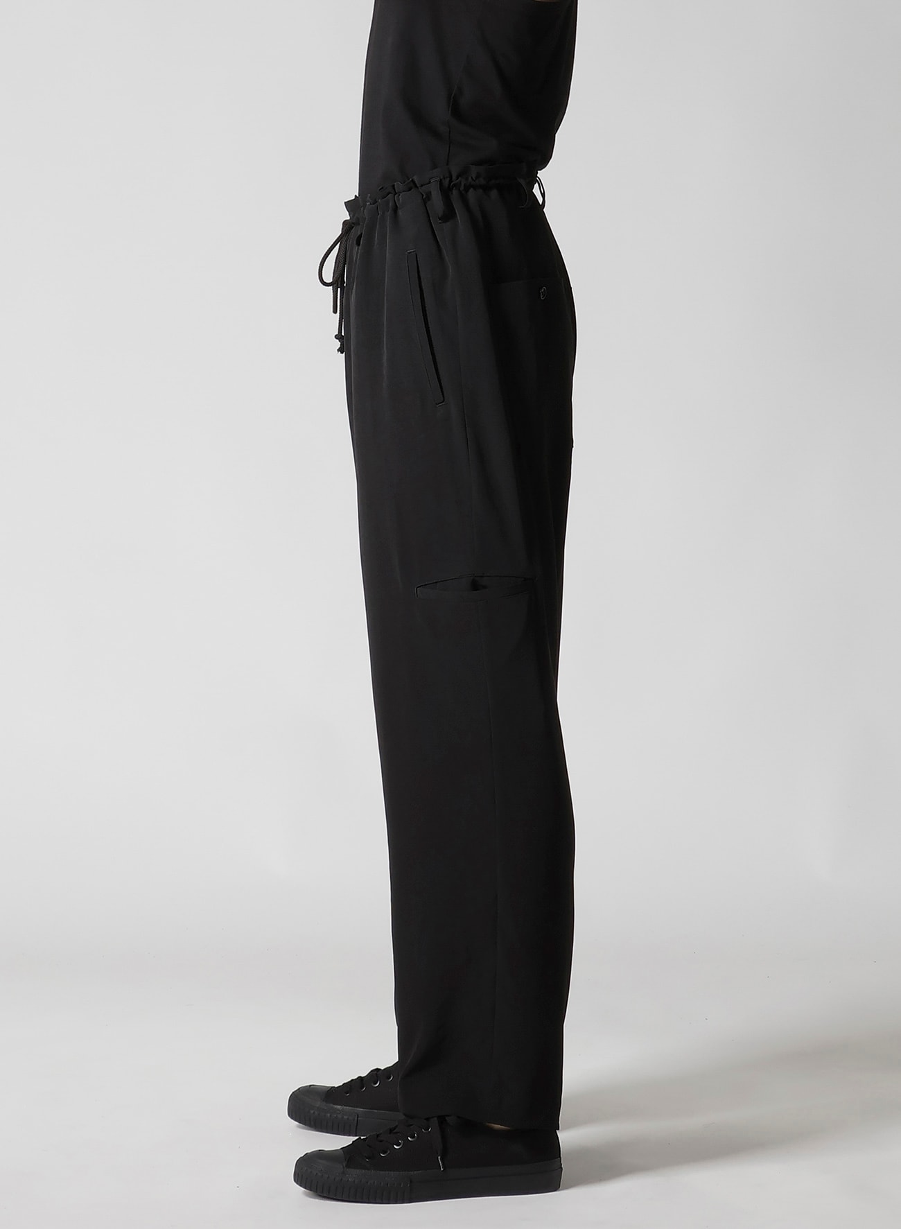 【1/11 10:00 Release】TA TUXEDO PANTS WITH RIGHT AND LEFT LEG POCKETS