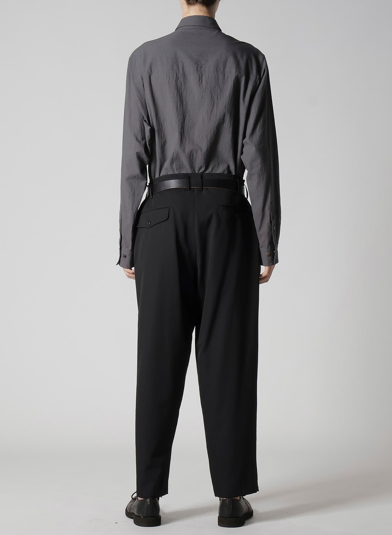 WOOL GABARDINE POCKET DETAIL PANTS