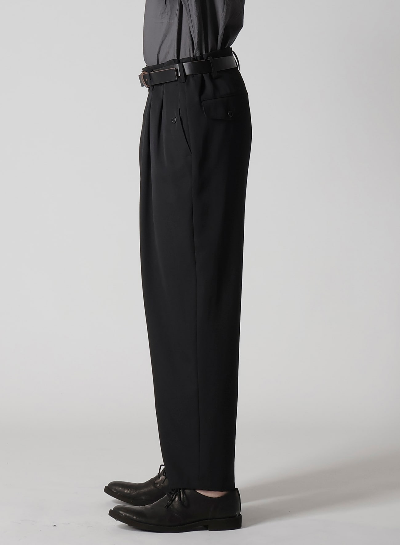 WOOL GABARDINE POCKET DETAIL PANTS