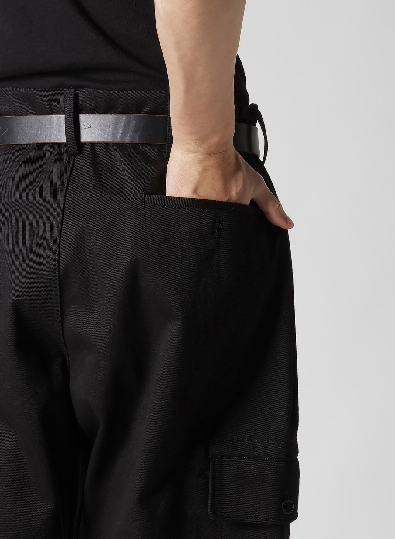 【12/6 10:00 Release】KATSURAGI PANTS WITH FLAP POCKET