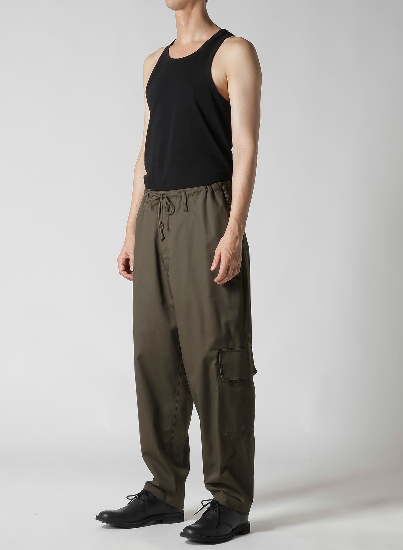 T/C TWILL PANTS WITH  SIDE SEAM TUCK