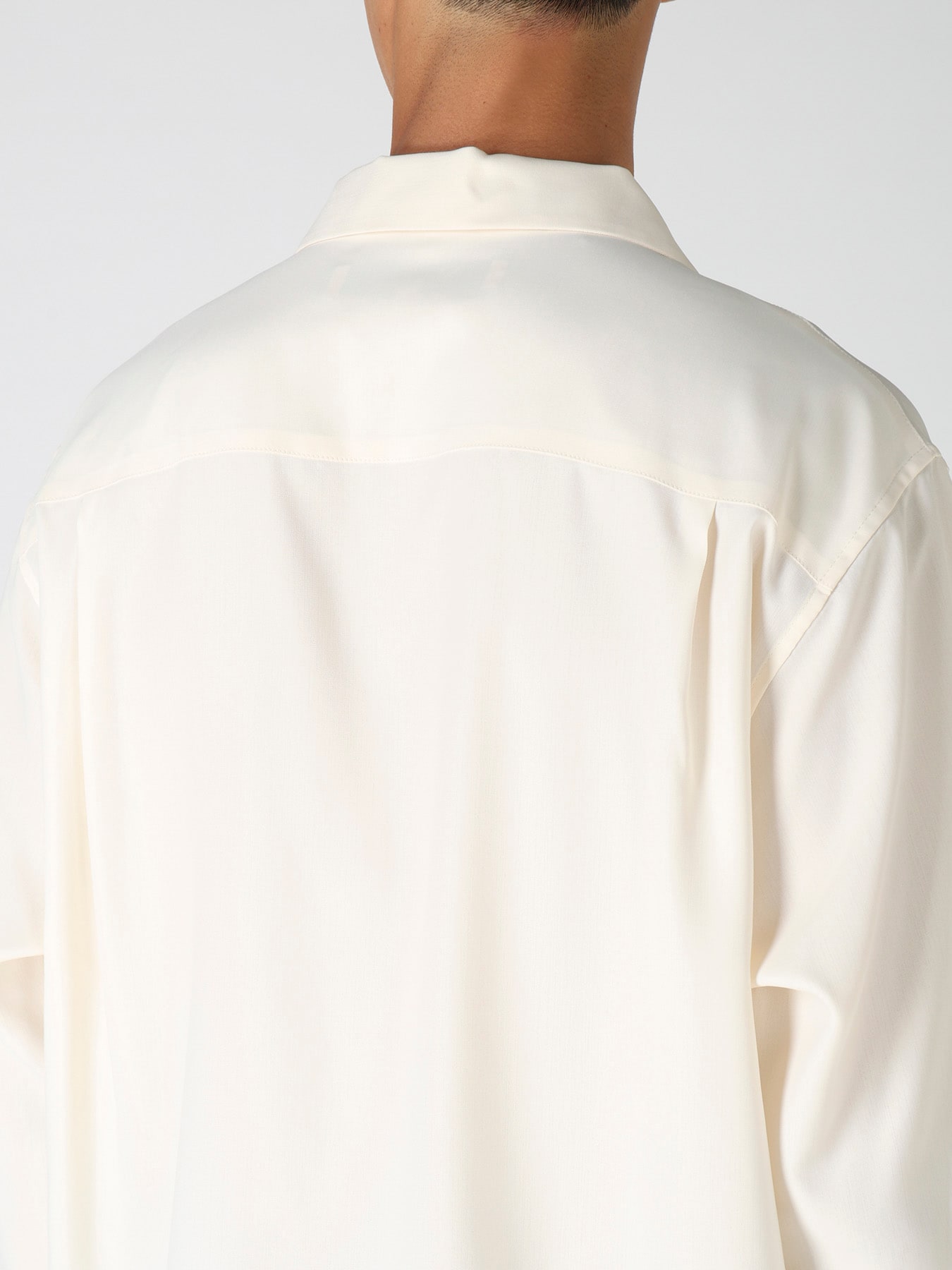 OPEN-COLLAR FLAP POCKET SHIRT