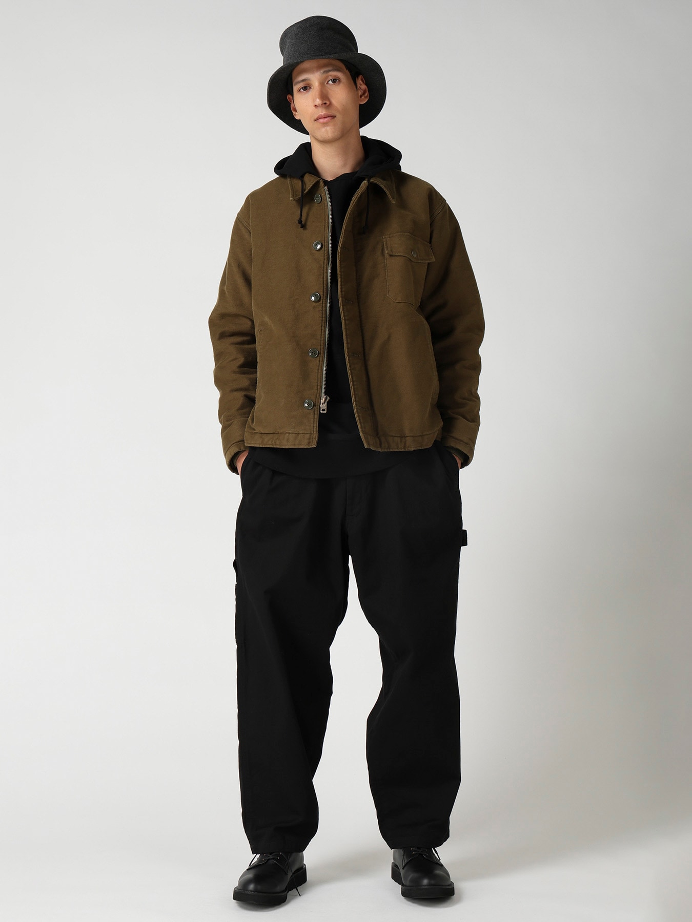 BUCKET HAT