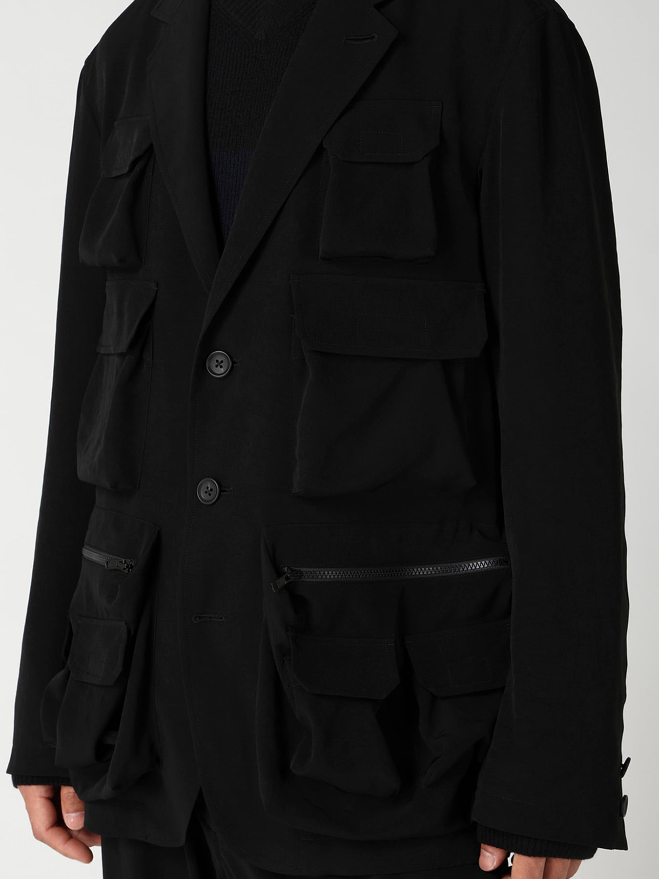 TA TUXEDO MULTI-POCKET JACKET