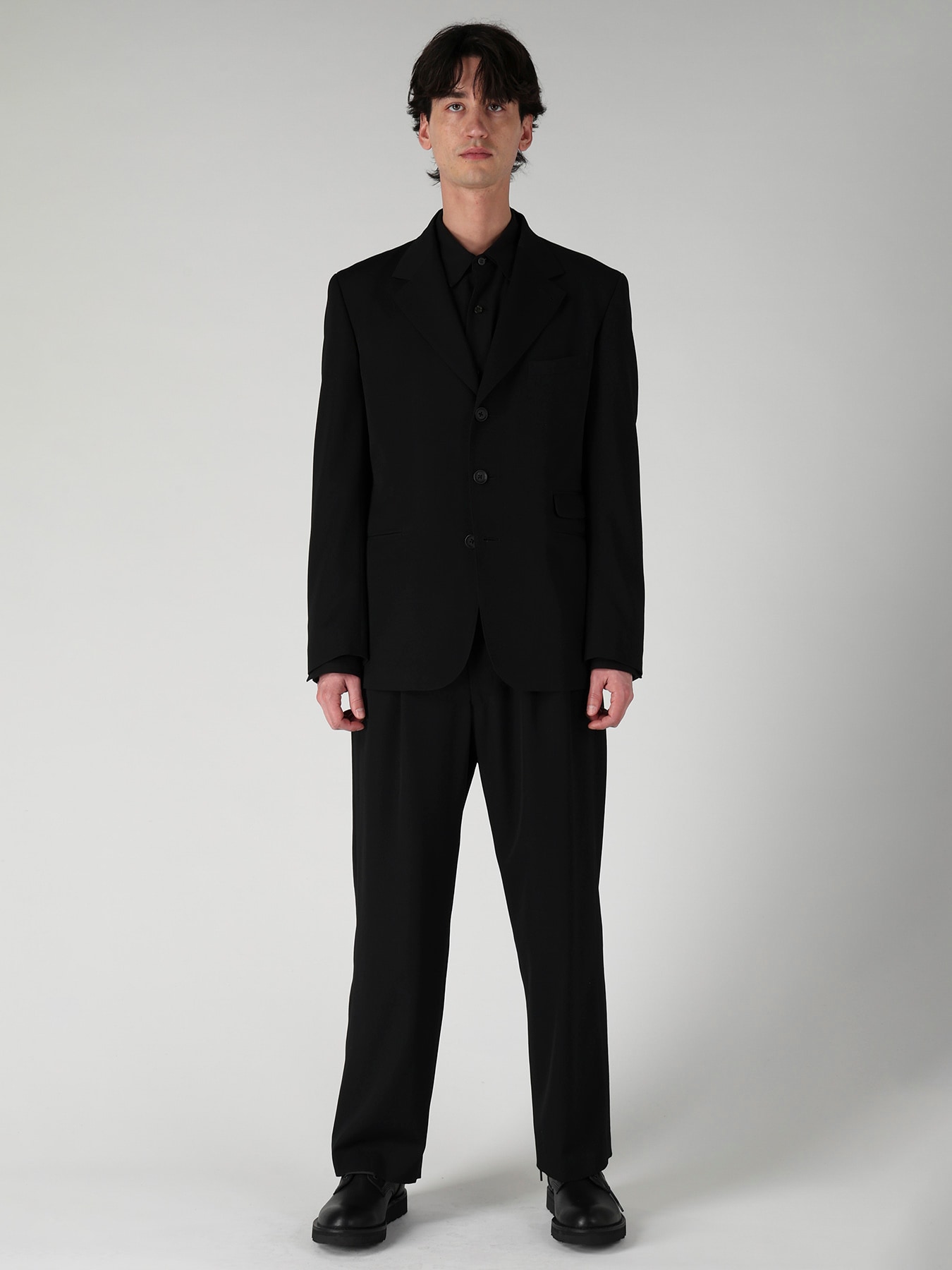 WOOL GABARDINE 3-BUTTON JACKET
