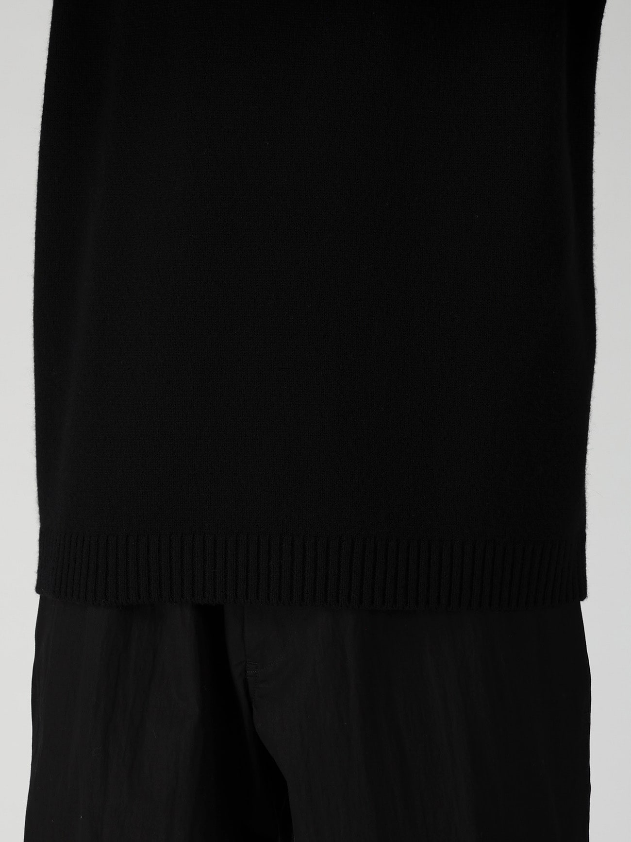 CASHMERE V-NECK PULLOVER