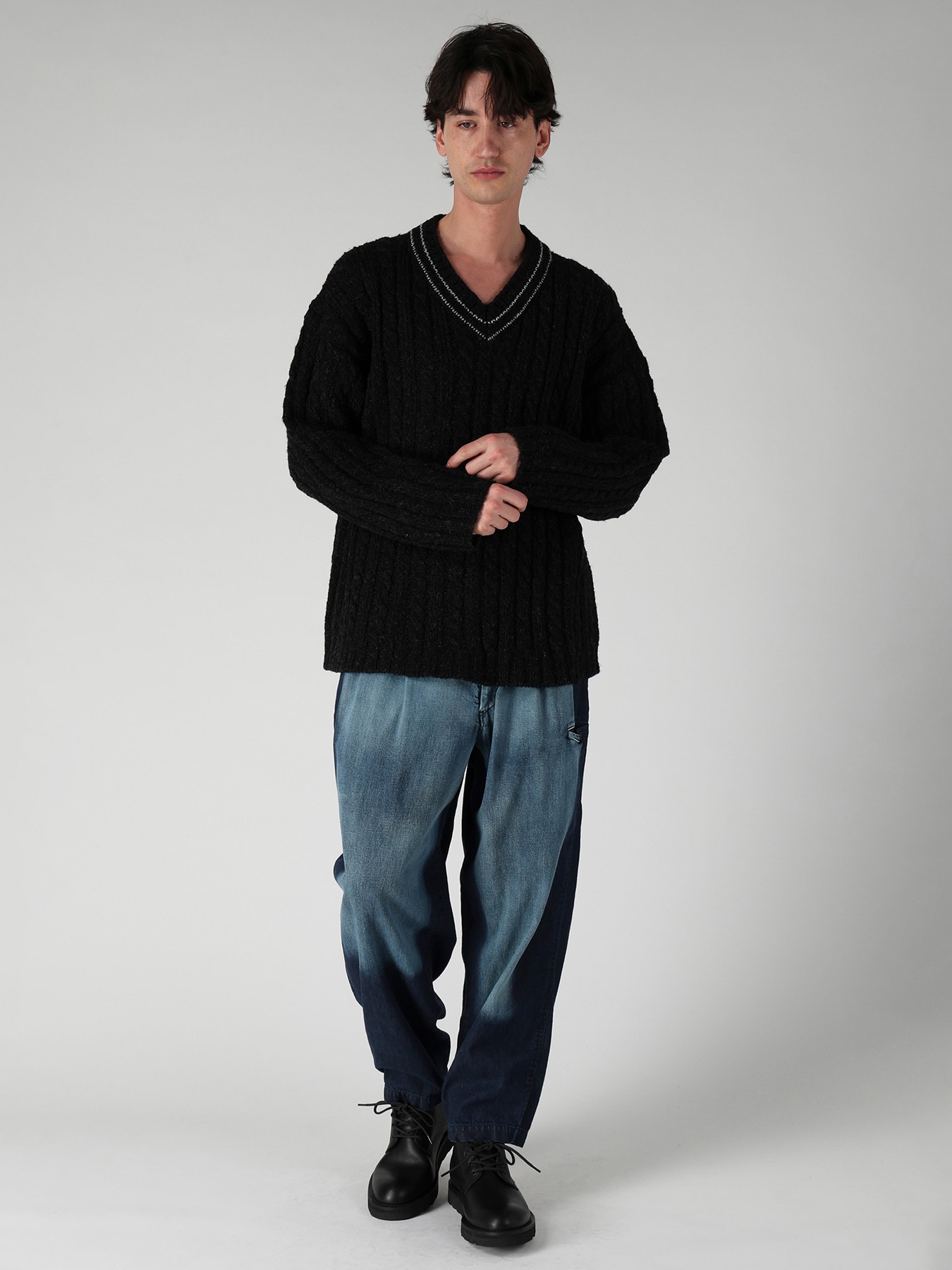V NECK KNIT PO