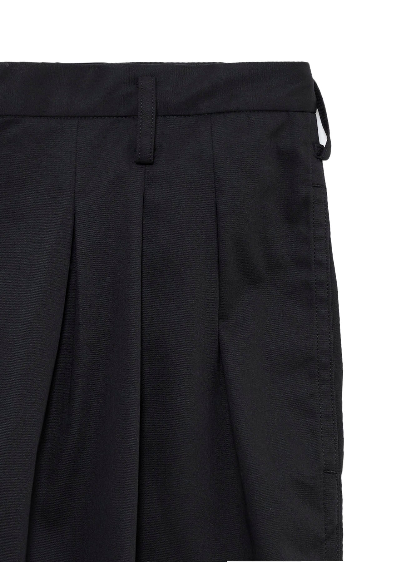12- TUCK PANTS
