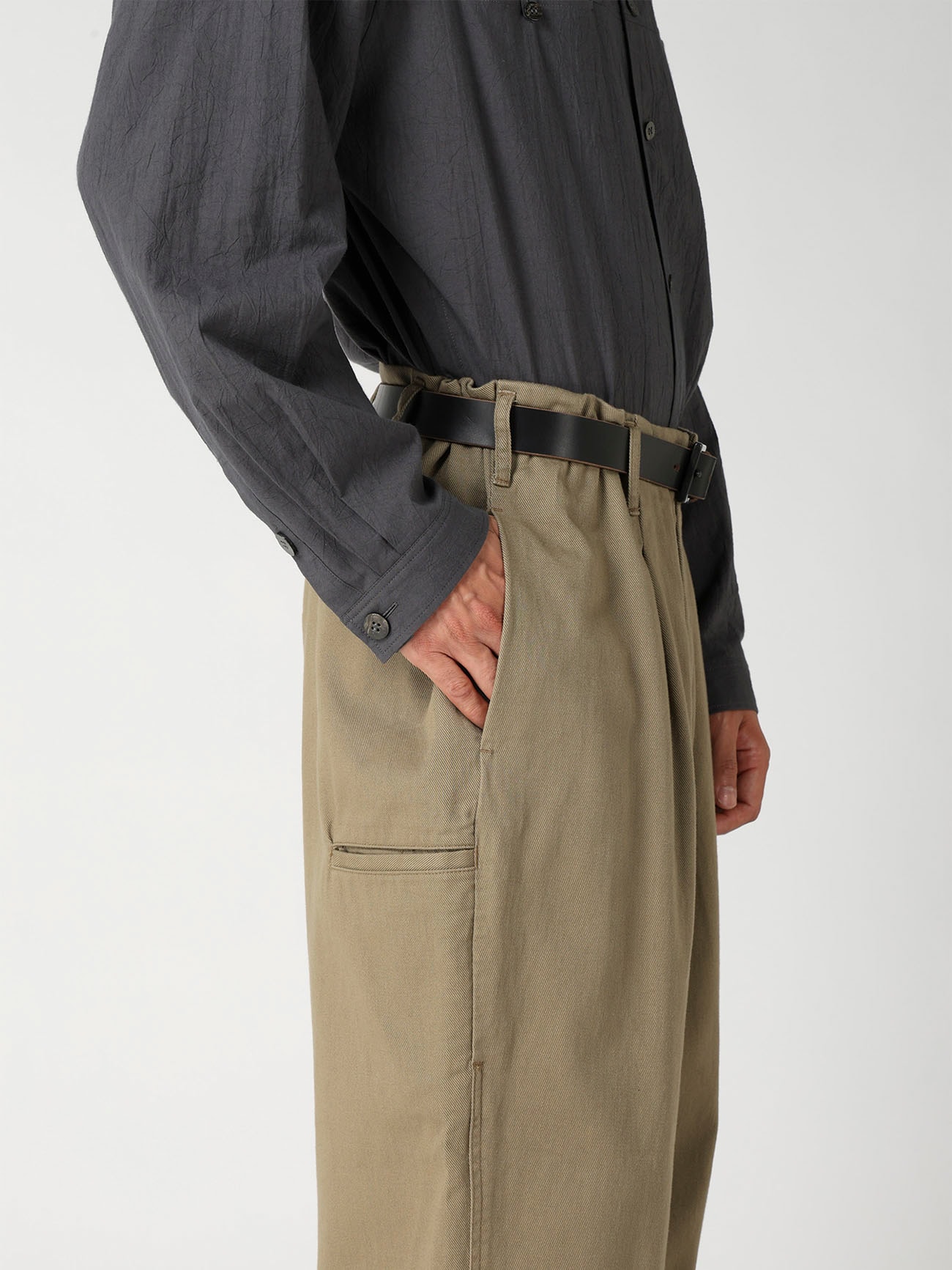 SPOTTED KATSURAGI OUTSIDE TUCK PANTS