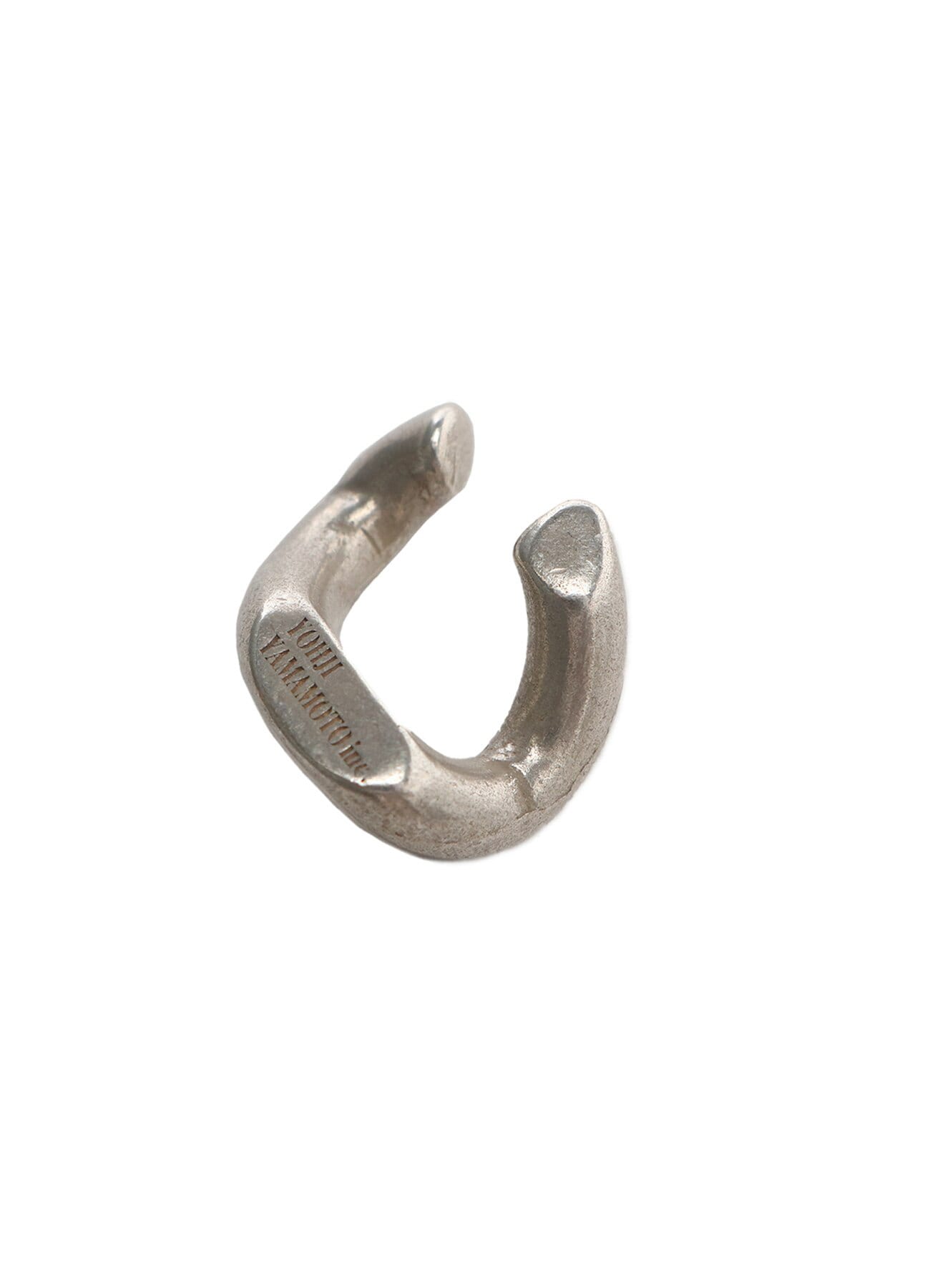 BRASS CURVED CHAIN EAR CUFF(FREE SIZE Silver): S'YTE｜THE SHOP 