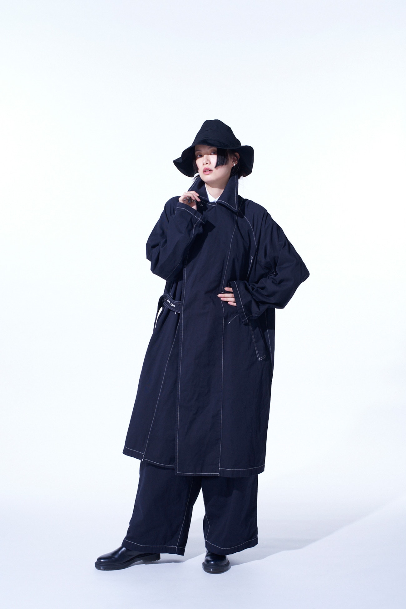 COTTON TWILL GARMENT DYED TIE-LOCKEN COAT