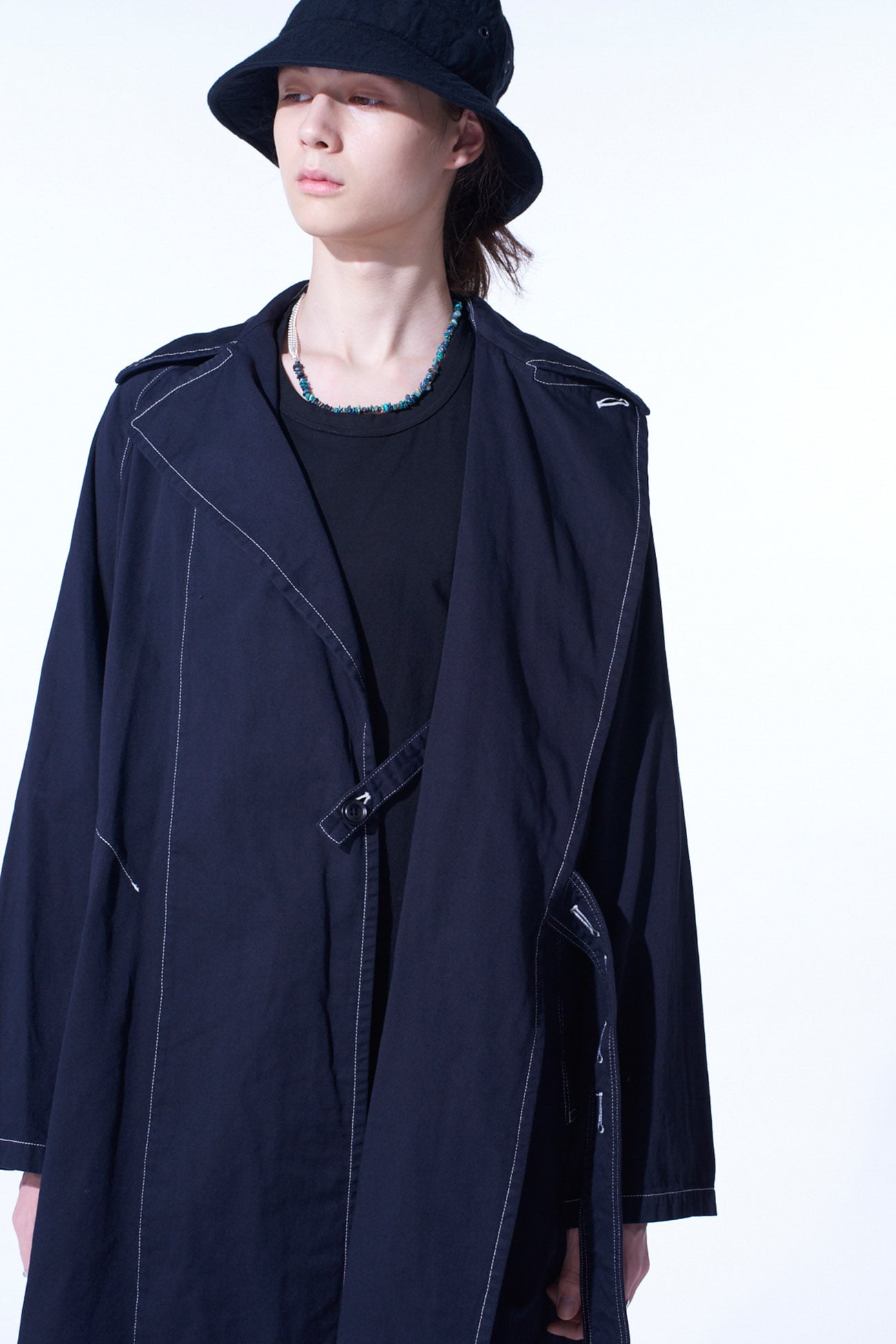 COTTON TWILL GARMENT DYED TIE-LOCKEN COAT