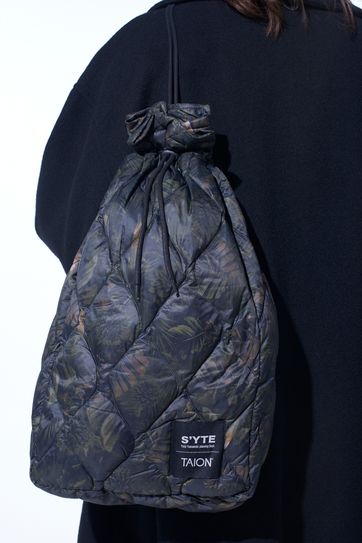 【11/21 12:00 Release】【S'YTE X TAION】DAHLIA CAMOUFLAGE QUILTED DOWN 2WAY MINI BONSACK