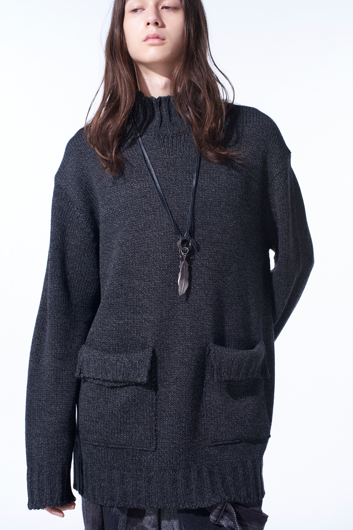 BULKY WOOL BIG POCKET HIGH NECK KNIT