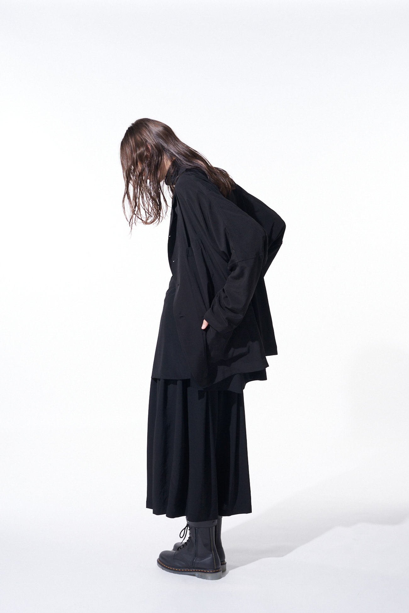 CREPE de CHINE CROPPED WIDE PANTS WITH GUSSETED FLAP POCKET