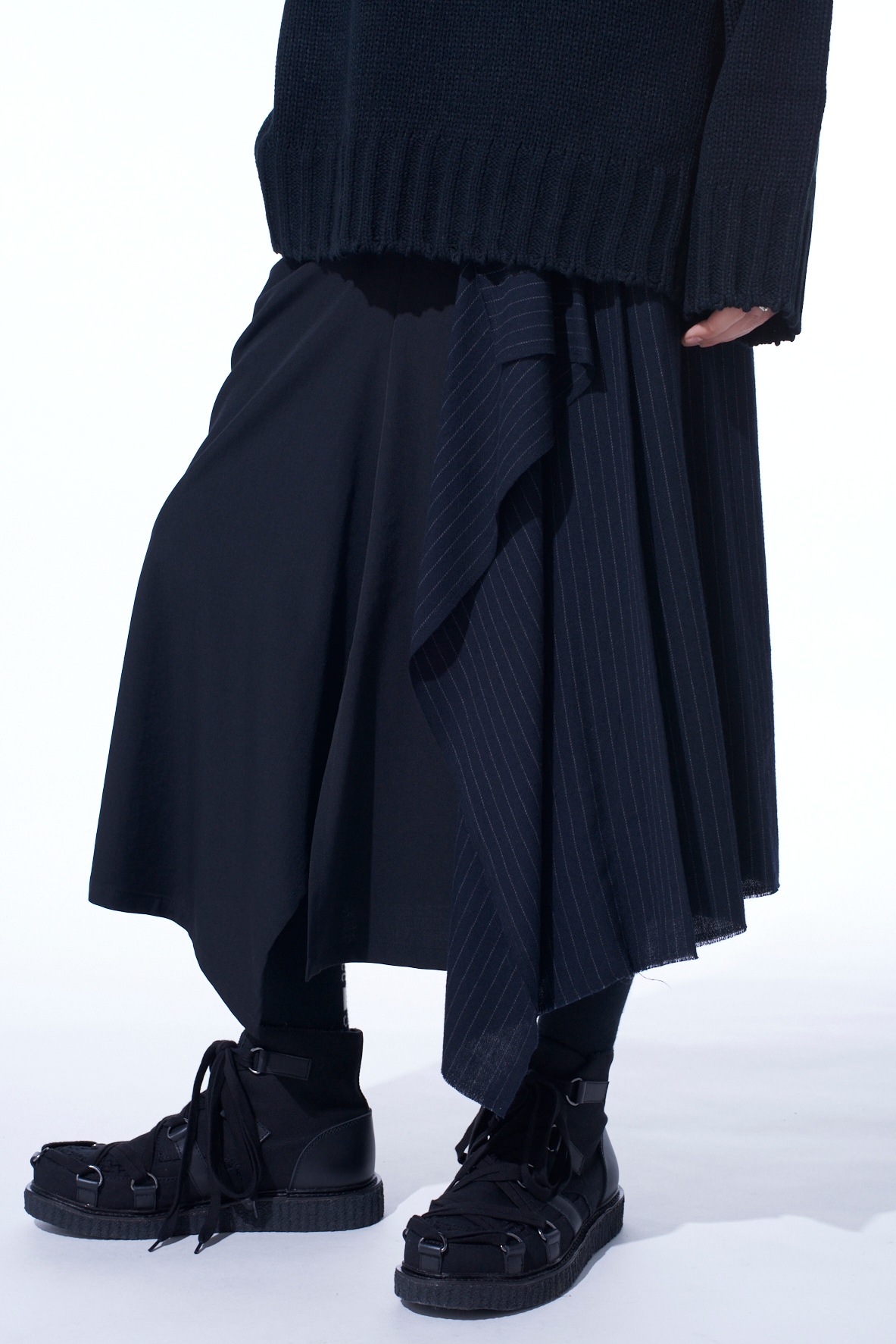 【11/21～11/25 Y's OMOTESANDO 先行販売】WASHER WOOL GABARDINE PLEATED SKIRT