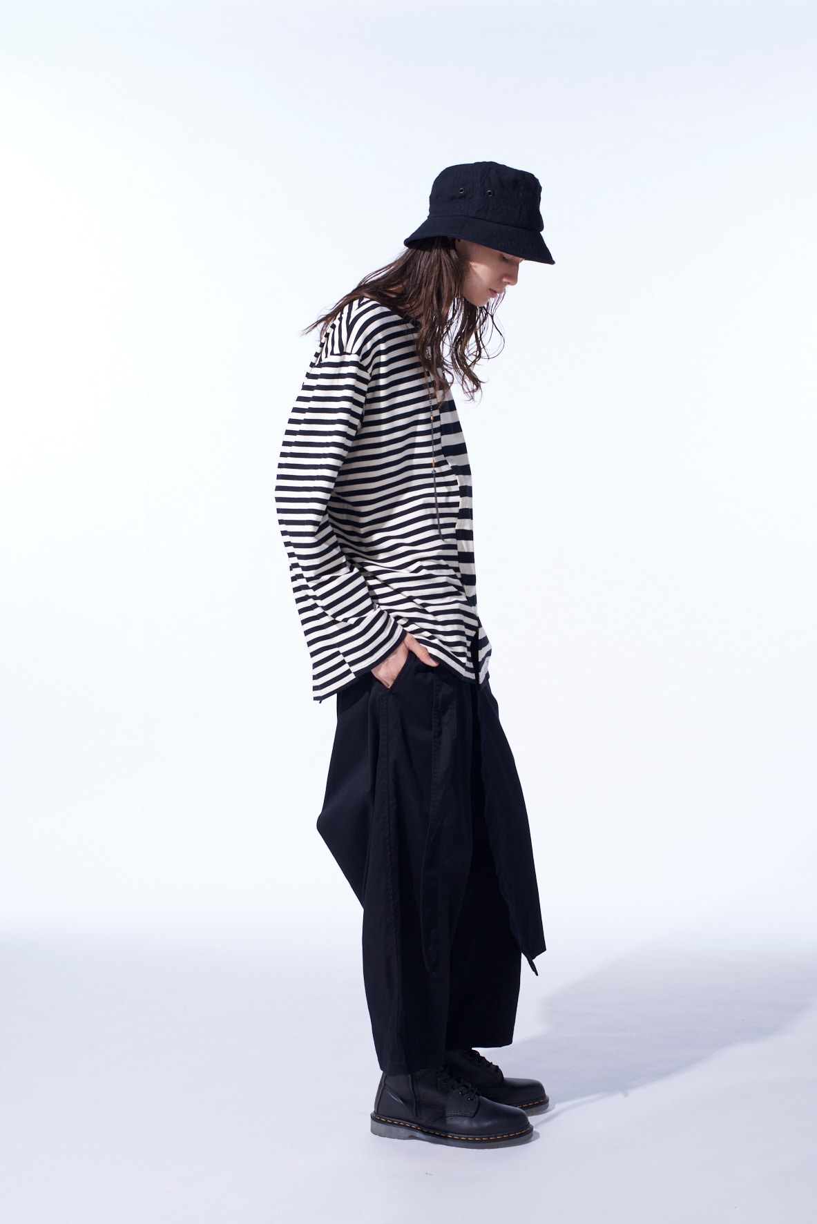 THIN STRIPE + THICK STRIPE SHIFTING LONG SLEEVE T-SHIRT