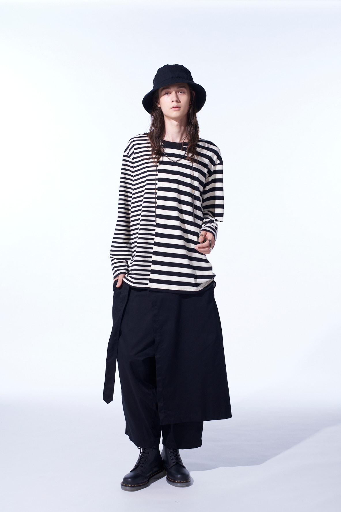 THIN STRIPE + THICK STRIPE SHIFTING LONG SLEEVE T-SHIRT