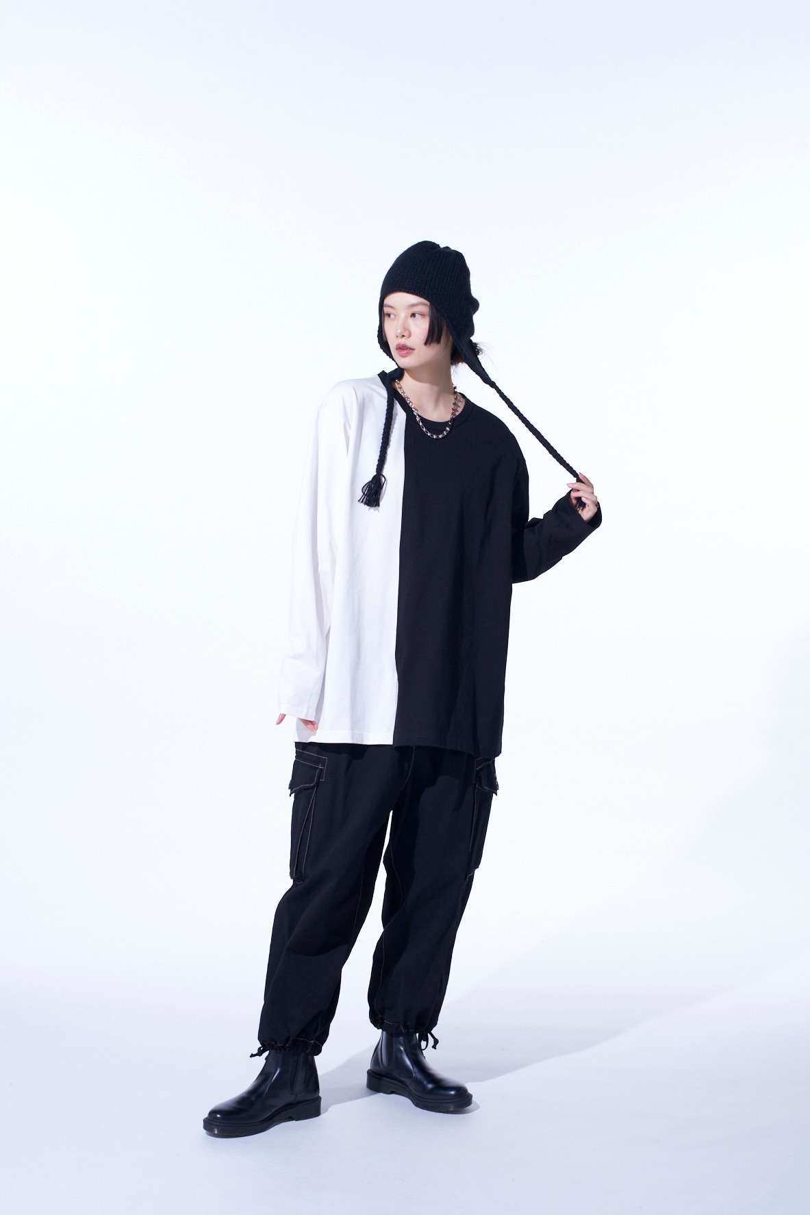 BICOLOR LONG-SLEEVED T-SHIRT WITH HEM SLITS