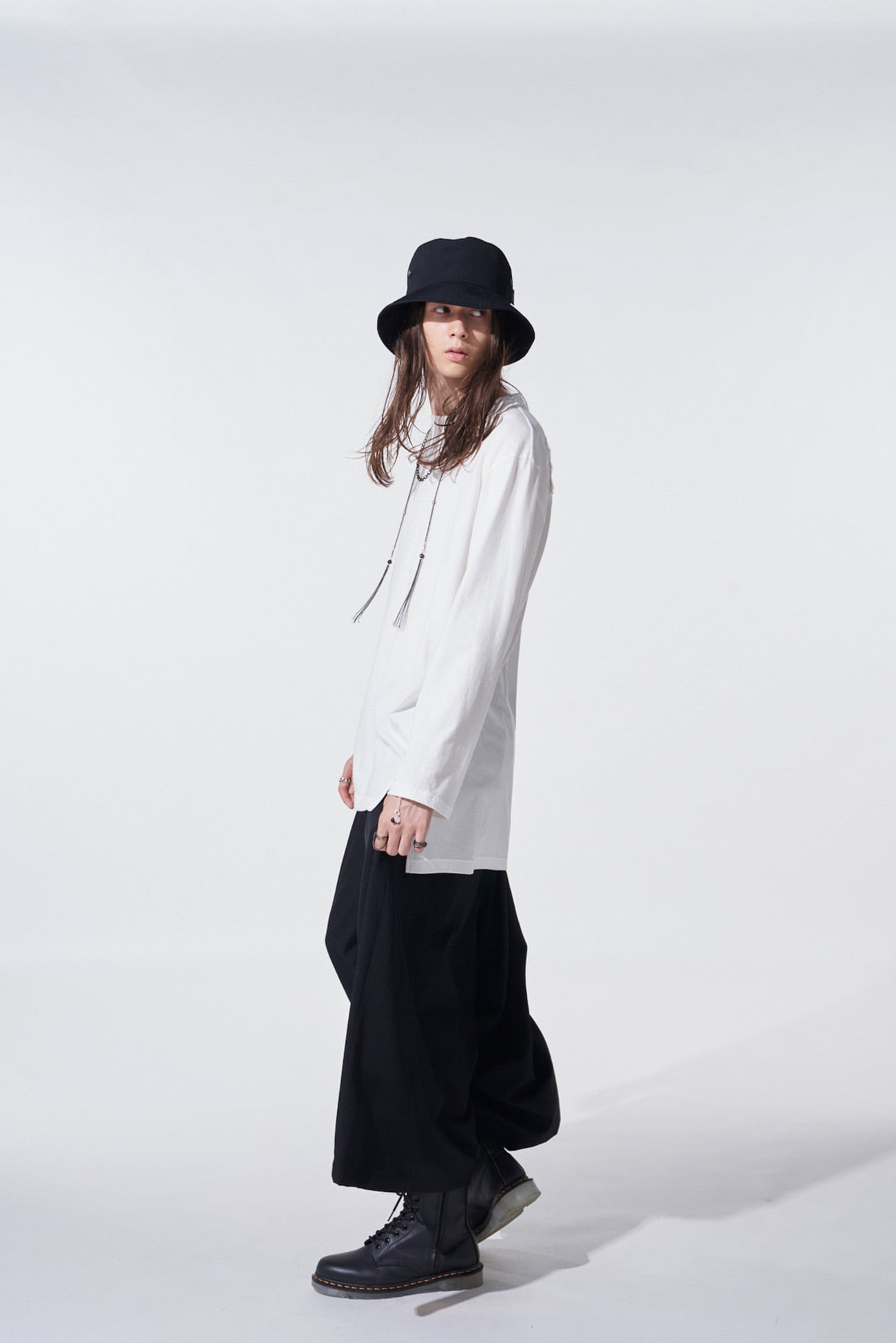 SOFT JERSEY "BORO"APPLIQUE SIDE SLIT LONG-SLEEVED T-SHIRT