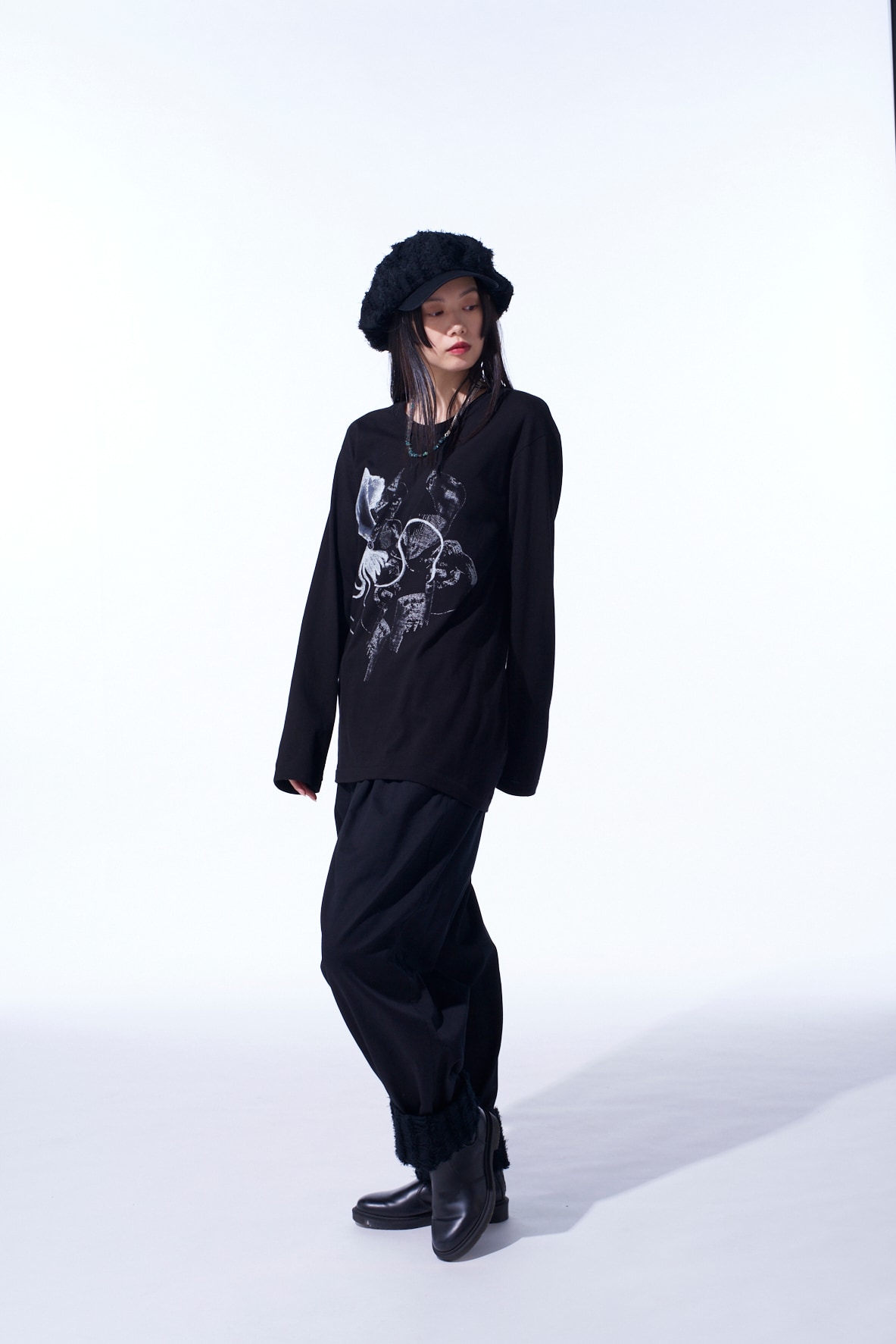 "SQUID" GRAPHIC LONG-SLEEVED T-SHIRT