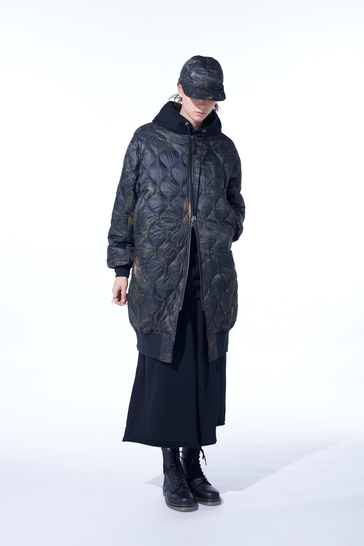 【11/21 12:00 Release】【S'YTE X TAION】DAHLIA CAMOUFLAGE QUILTED DOWN REVERSIBLE LONG MA-1