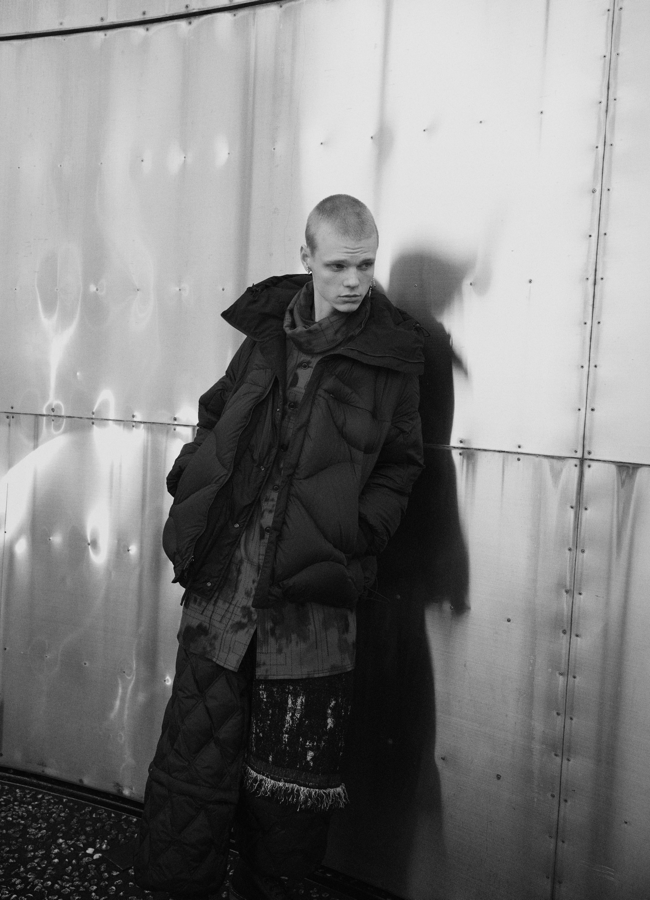 S'YTE X TAION REVERSIBLE UTILITY DOWN JACKET