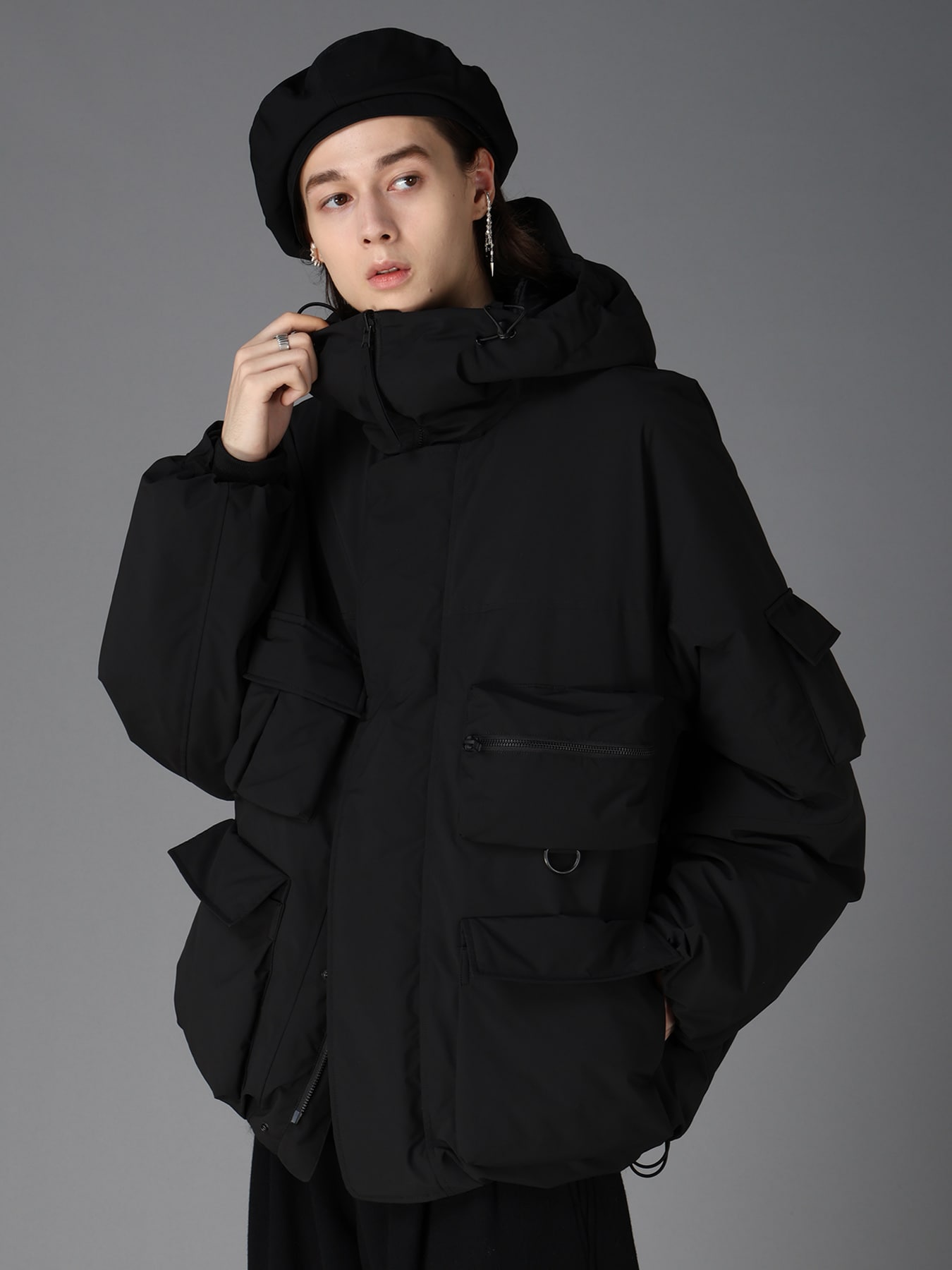 S'YTE X TAION REVERSIBLE UTILITY DOWN JACKET