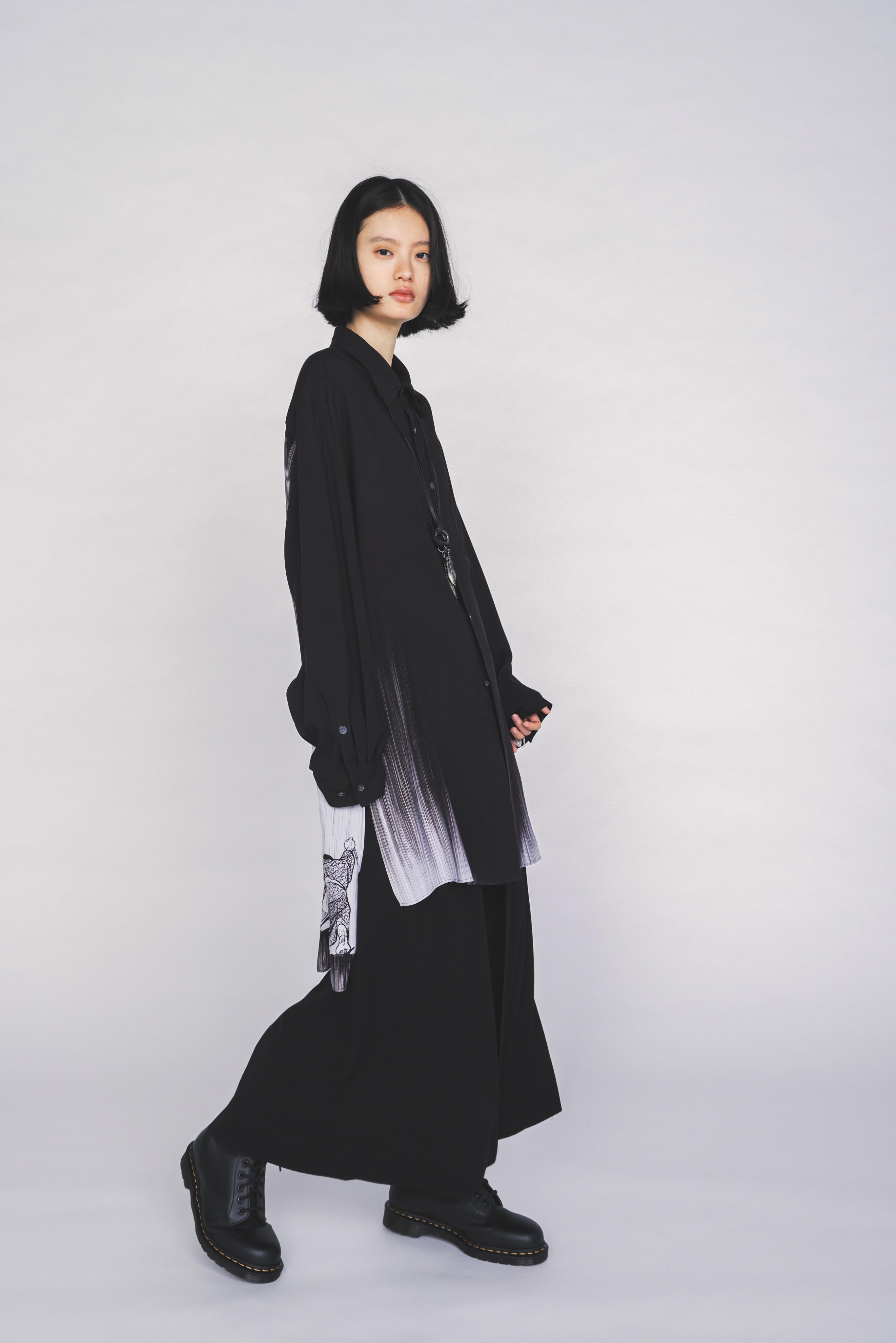 【3/19 12:00 Release】S'YTE X KAZUO KAMIMURA-LADY SNOWBLOOD NARRATIVE PRINT LONG SHIRT