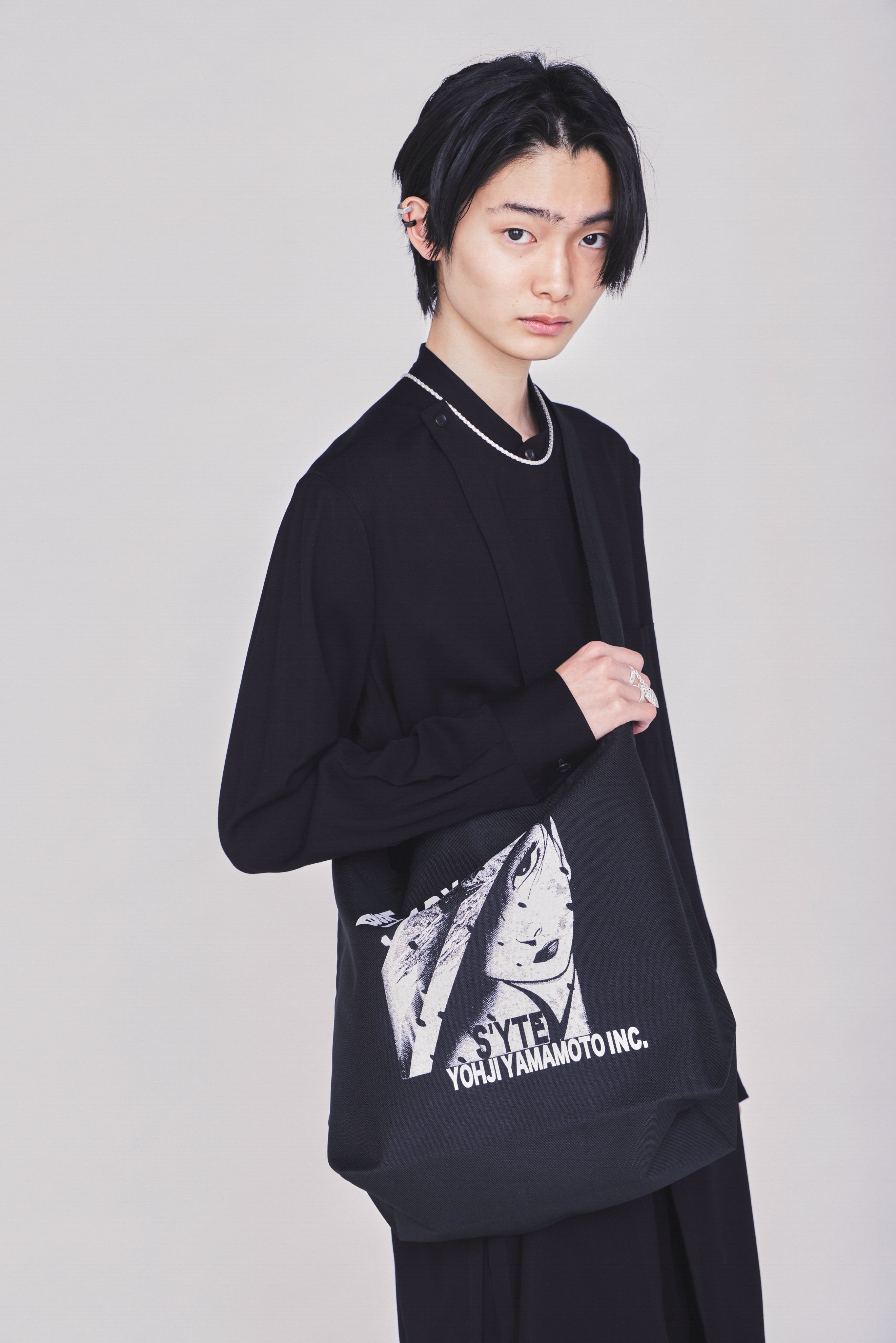 【3/19 12:00 Release】S'YTE X KAZUO KAMIMURA-LADY SNOWBLOOD DOUBLE-SIDED PRINT TOTE BAG