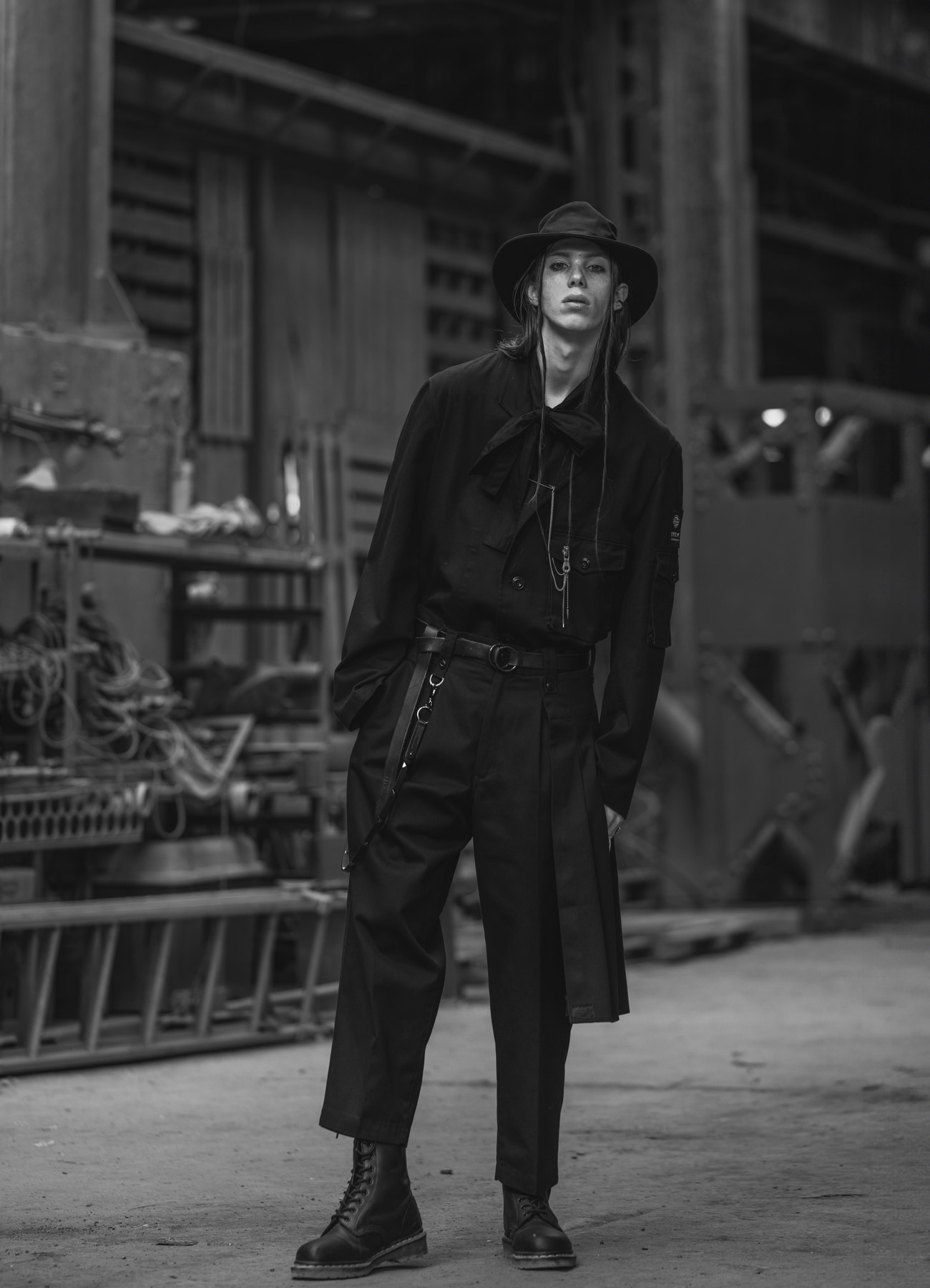 S'YTE × DICKIES-STRAIGHT PANTS WITH A REMOVABLE WRAP PANEL